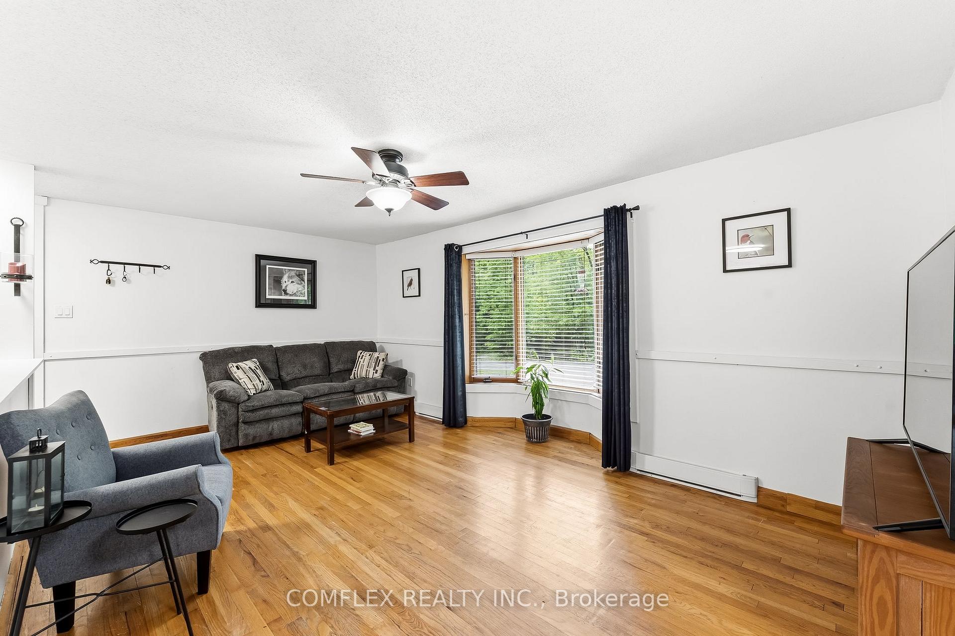 Photo 11 of 1354 Clear Lake Road, Minden Hills, Lutterworth — HOMEH