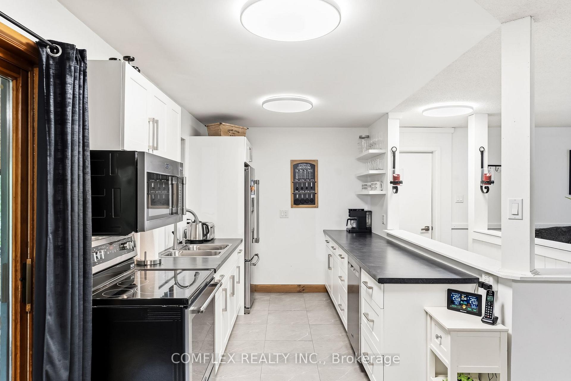 Photo 15 of 1354 Clear Lake Road, Minden Hills, Lutterworth — HOMEH