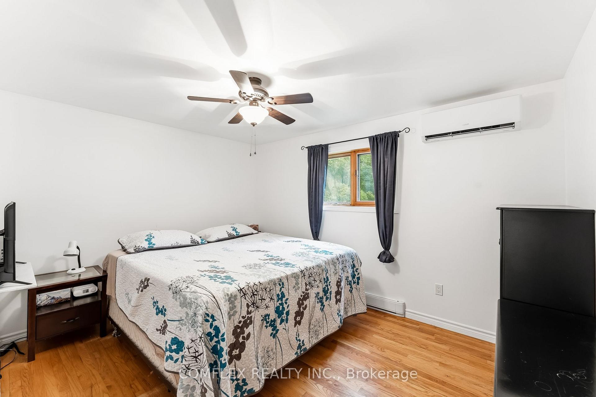 Photo 18 of 1354 Clear Lake Road, Minden Hills, Lutterworth — HOMEH