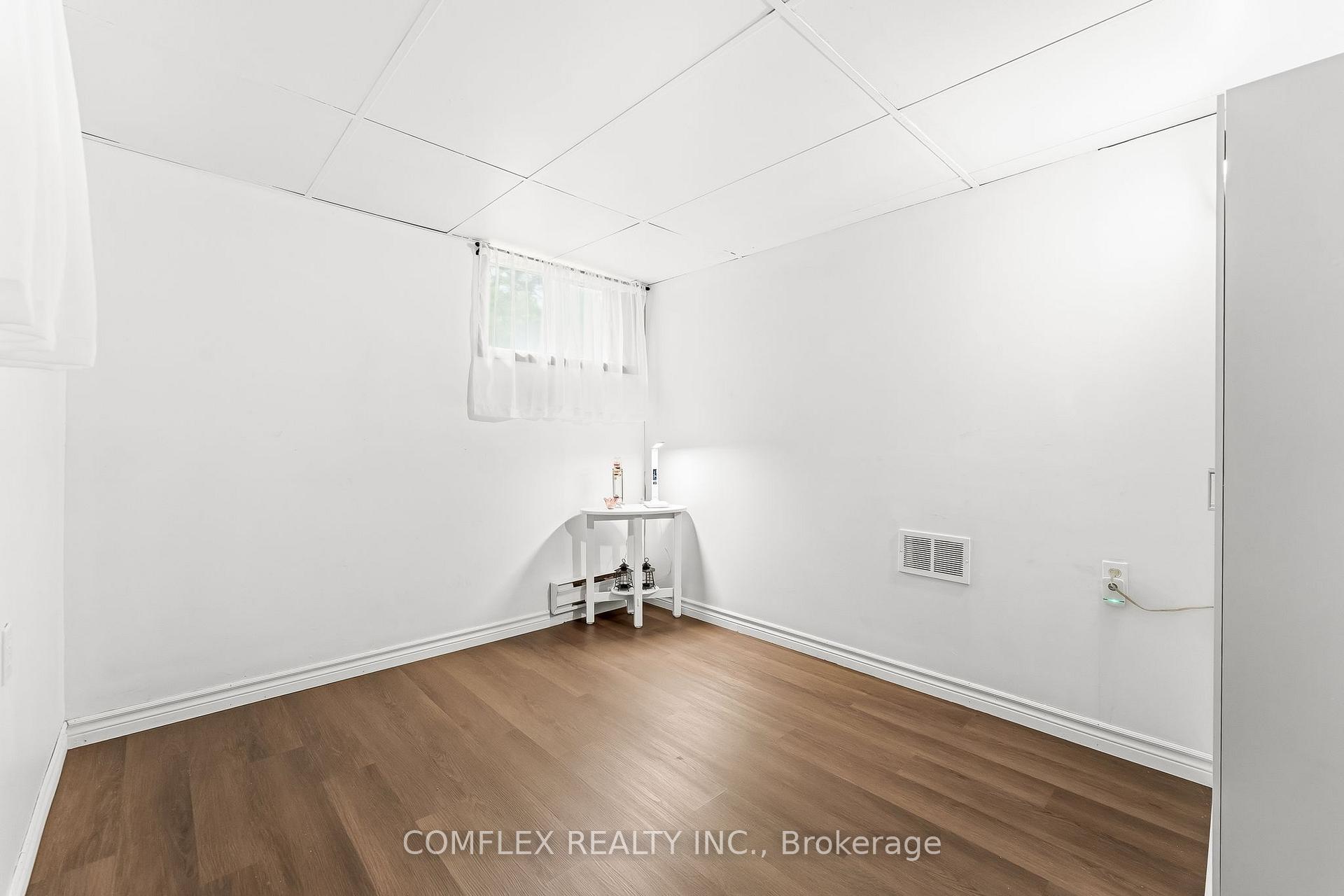 Photo 30 of 1354 Clear Lake Road, Minden Hills, Lutterworth — HOMEH
