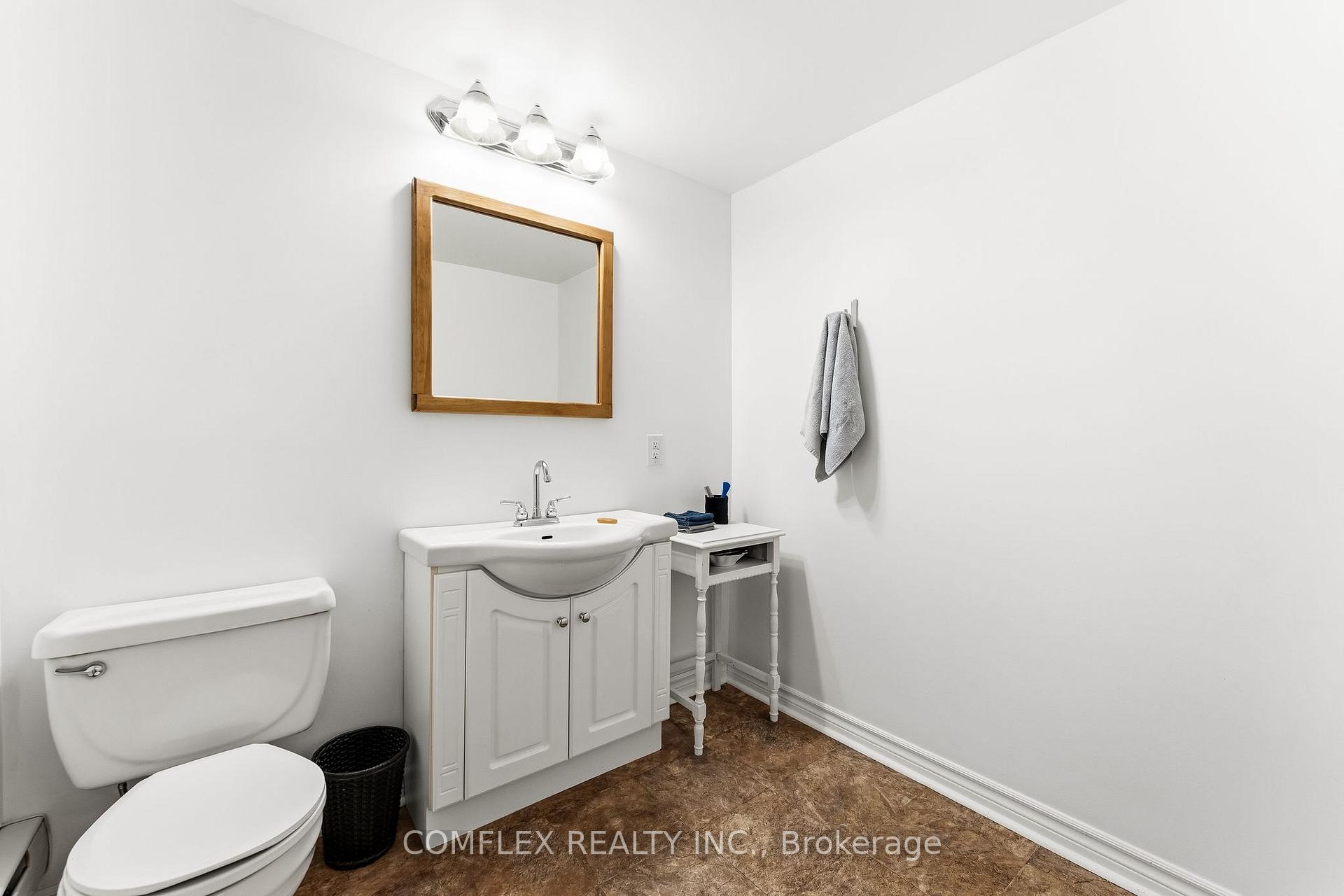 Photo 31 of 1354 Clear Lake Road, Minden Hills, Lutterworth — HOMEH