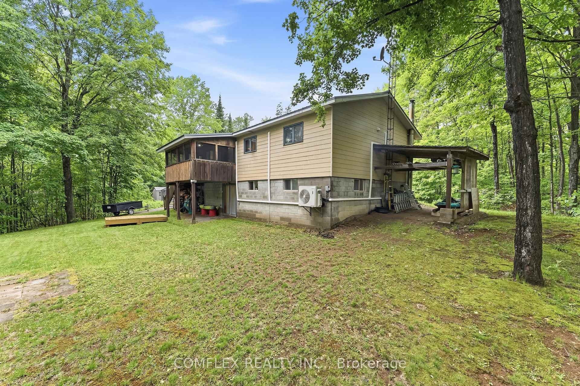 Photo 33 of 1354 Clear Lake Road, Minden Hills, Lutterworth — HOMEH