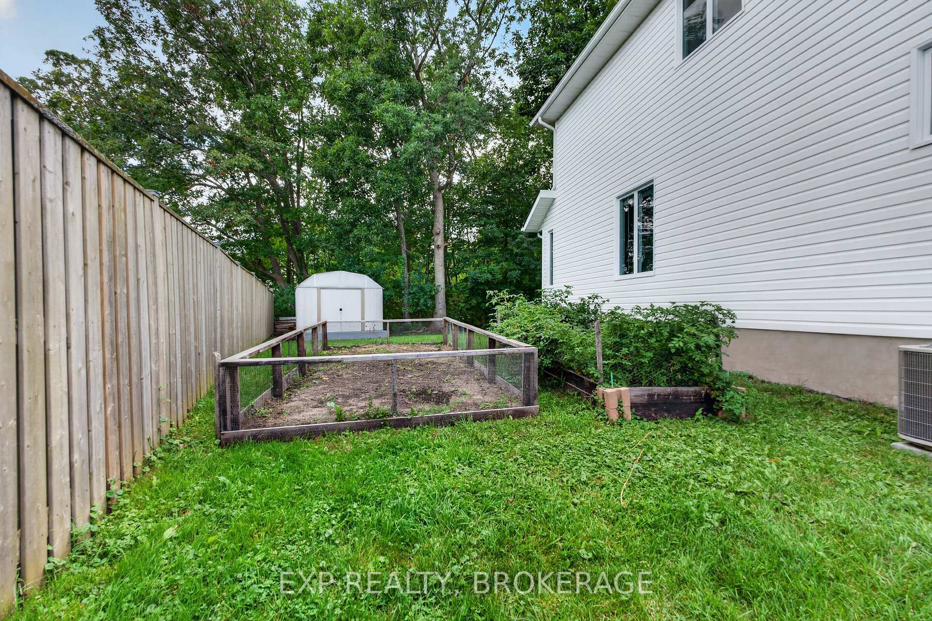 Photo 32 of 159 Macdougall Drive, Loyalist, Amherstview — HOMEH