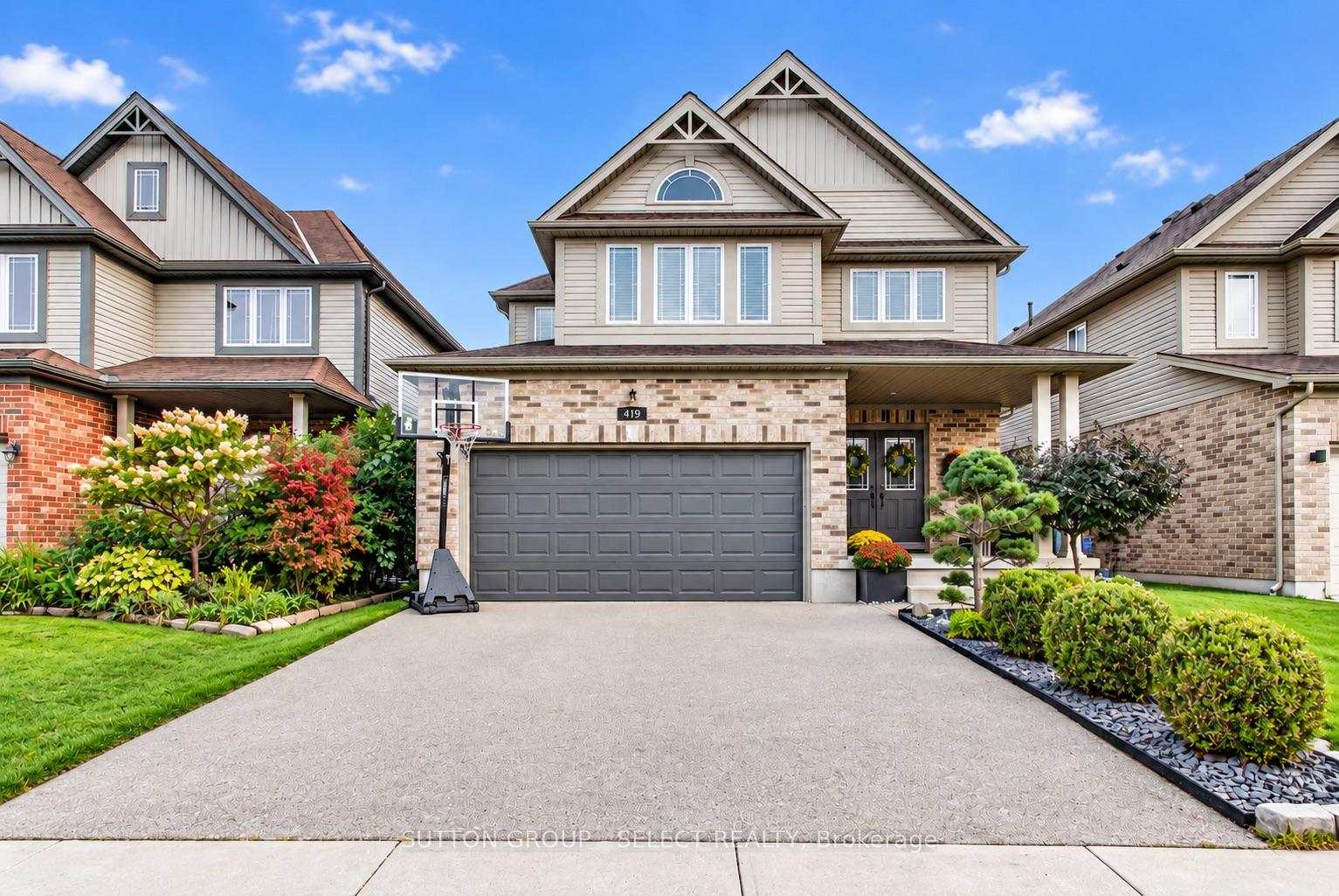 Front of 419 Blackacres Boulevard