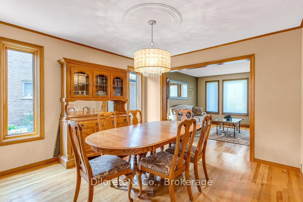 Photo 9 of 28 Foxwood Crescent, Guelph, Kortright Hills — HOMEH