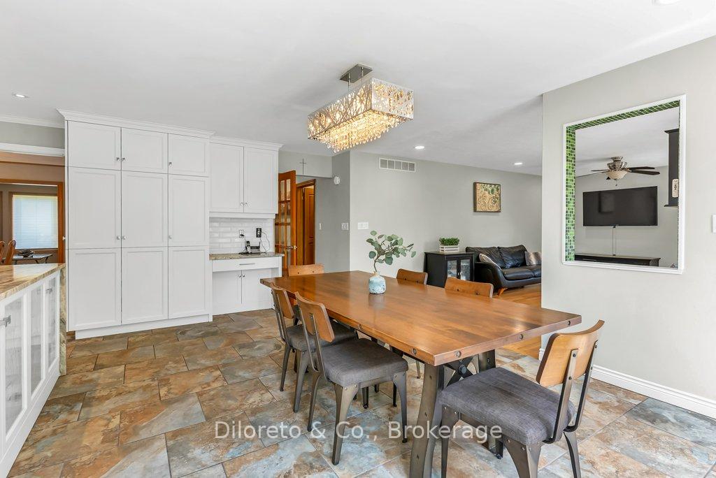 Photo 11 of 28 Foxwood Crescent, Guelph, Kortright Hills — HOMEH