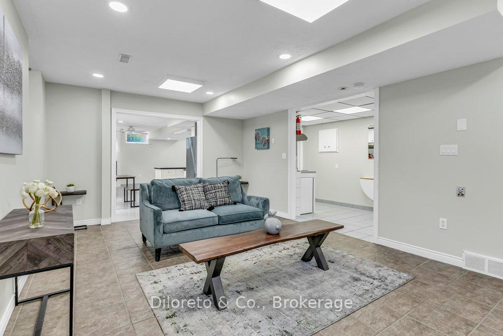 Photo 38 of 28 Foxwood Crescent, Guelph, Kortright Hills — HOMEH