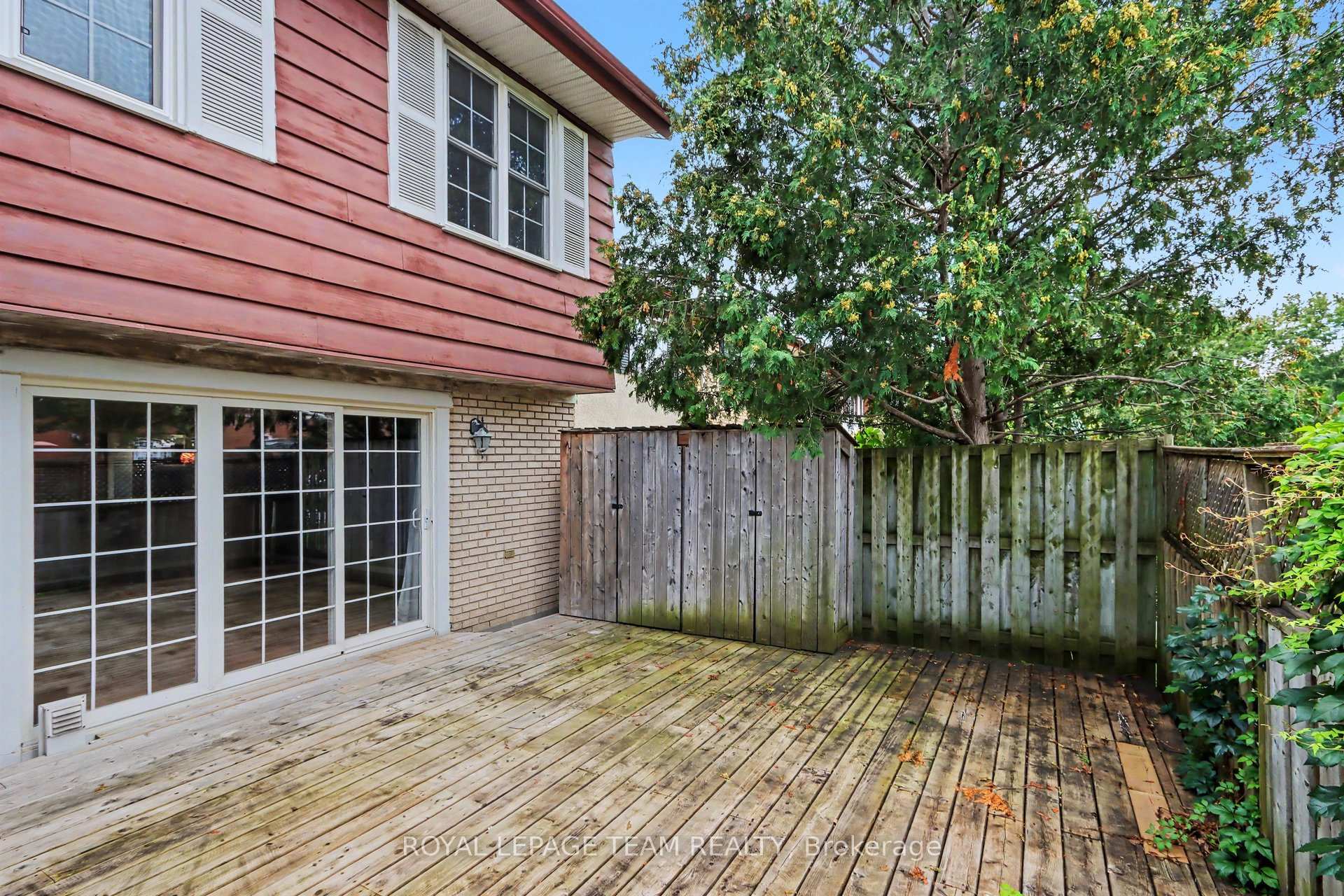 Photo 12 of 1377 Guthrie Street, Ottawa, Leslie Park — HOMEH