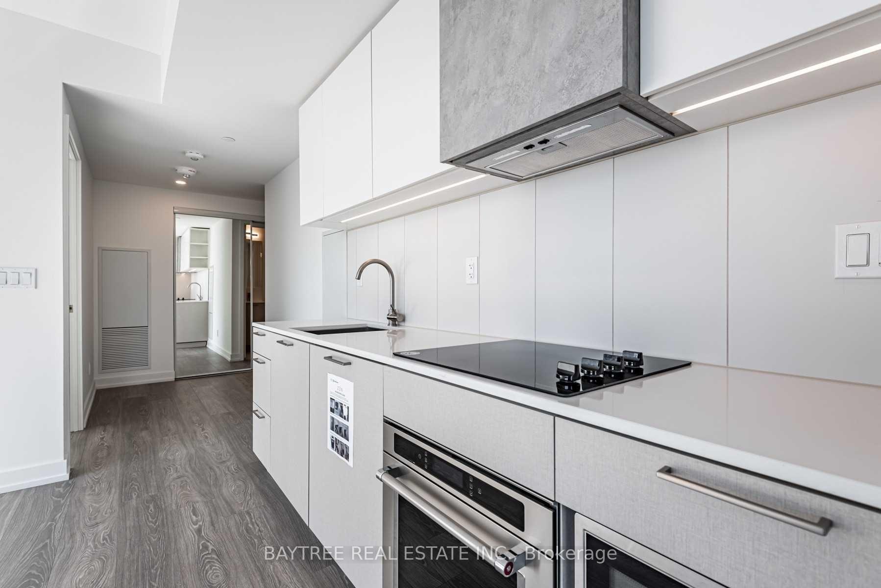 Photo 3 of Unit 906, 19 Western Battery Road, Toronto, Niagara — HOMEH