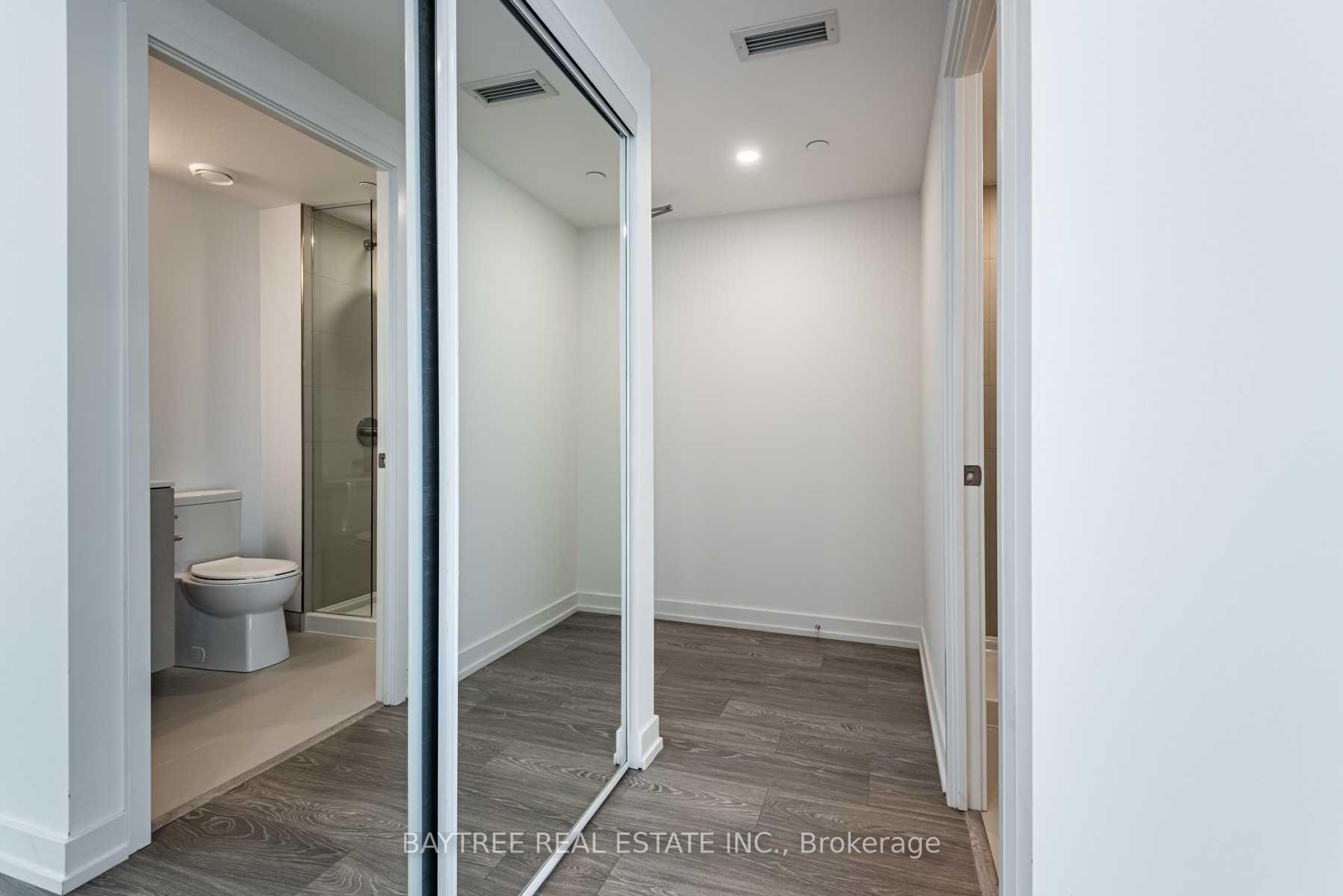 Photo 4 of Unit 906, 19 Western Battery Road, Toronto, Niagara — HOMEH