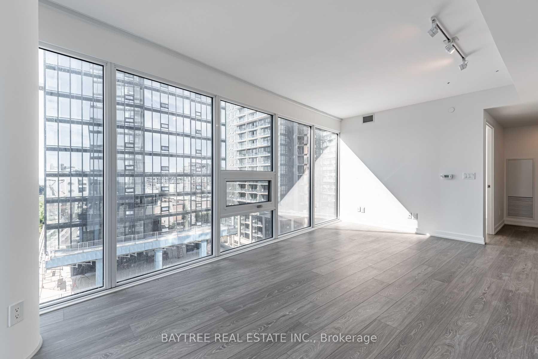 Photo 6 of Unit 906, 19 Western Battery Road, Toronto, Niagara — HOMEH