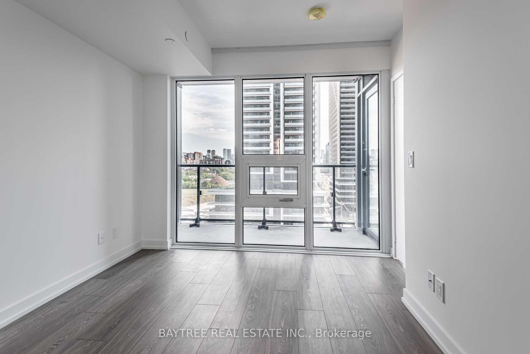 Photo 14 of Unit 906, 19 Western Battery Road, Toronto, Niagara — HOMEH