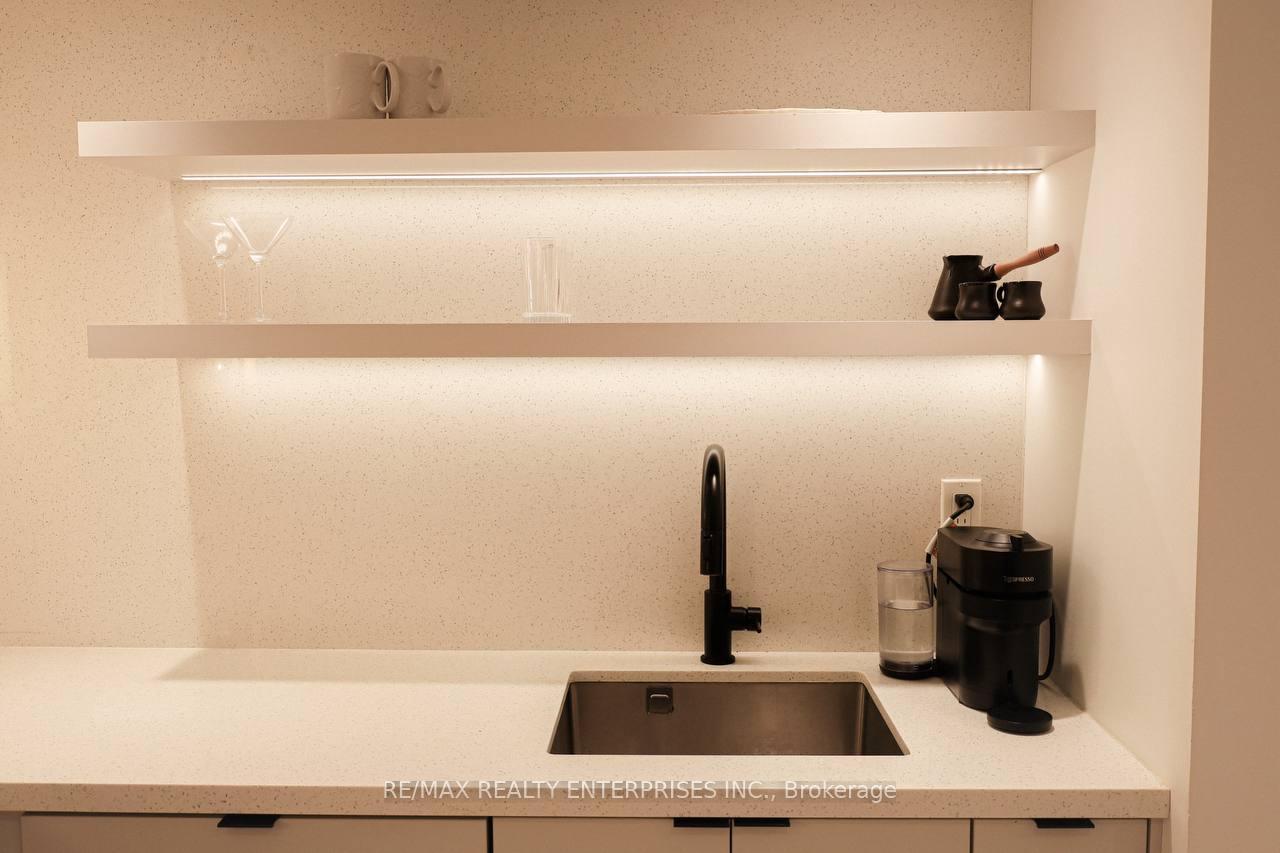 Photo 4 of Unit 600, 38 Elm Street, Toronto, Bay Street Corridor — HOMEH