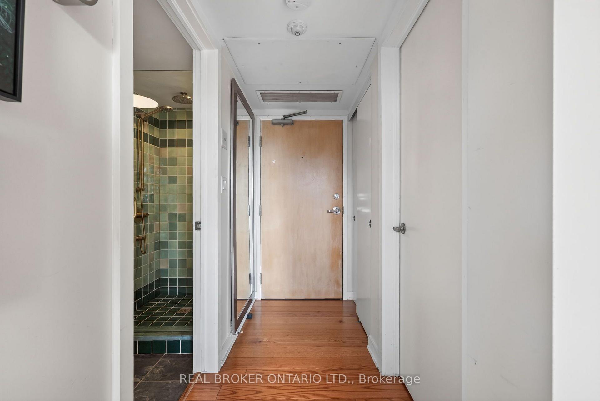 Photo 3 of Unit 305, 1014 Bank Street, Ottawa, Glebe — HOMEH