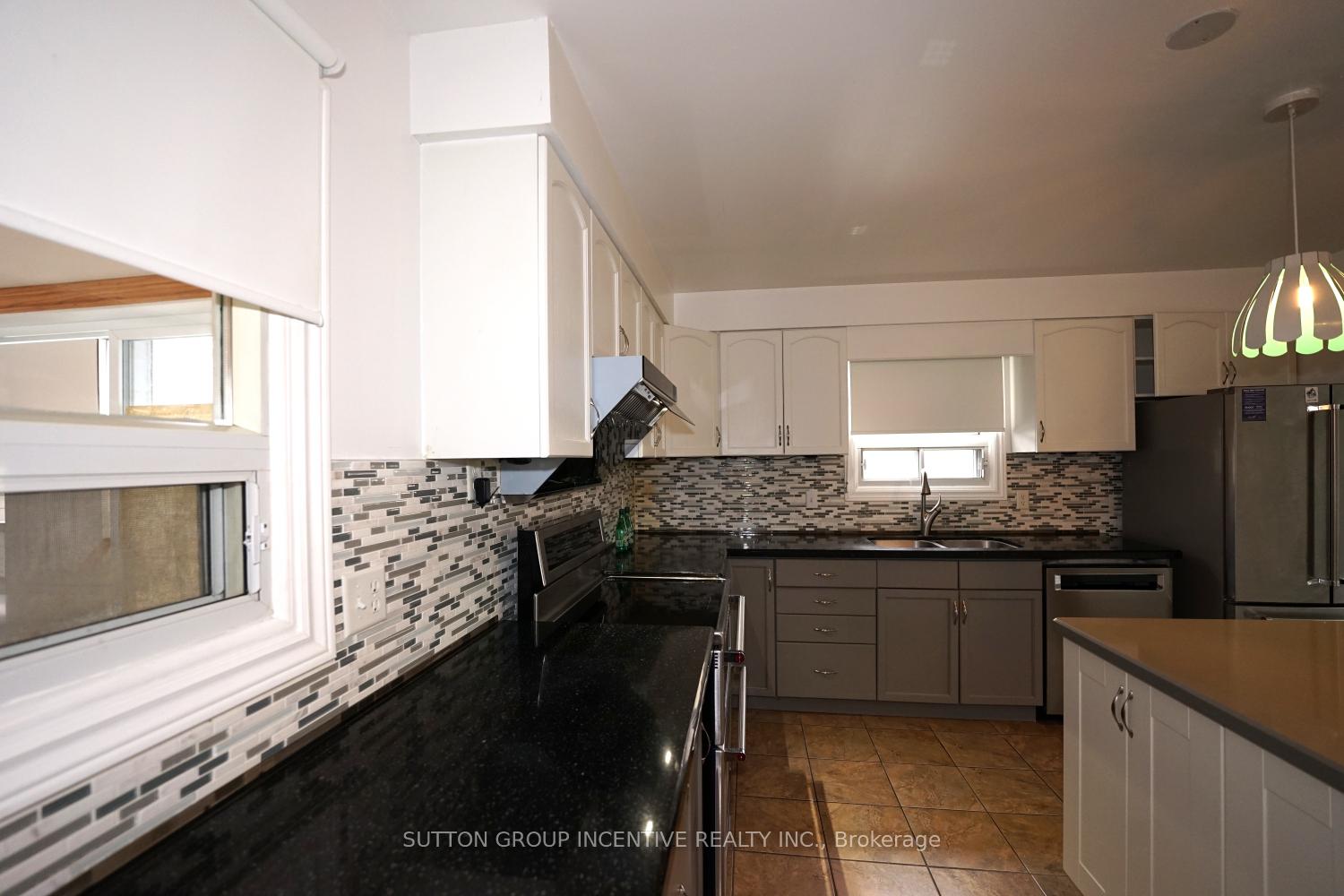 Photo 15 of 7 Huron Street, Barrie, North Shore — HOMEH
