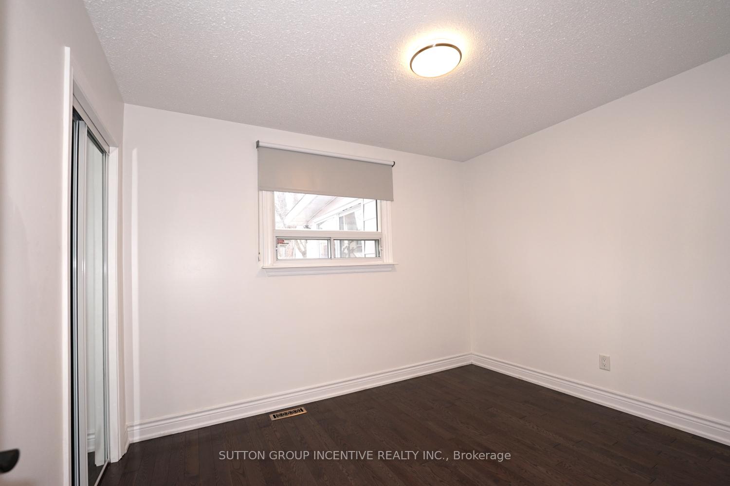 Photo 20 of 7 Huron Street, Barrie, North Shore — HOMEH