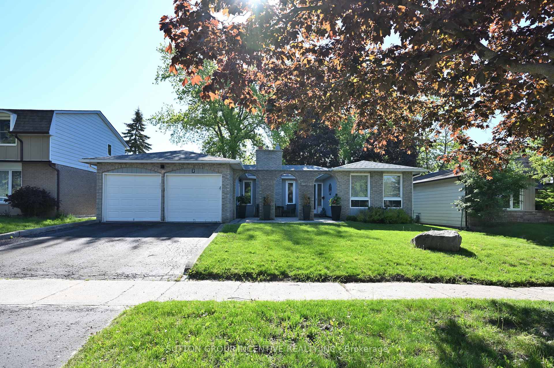 Photo 31 of 7 Huron Street, Barrie, North Shore — HOMEH