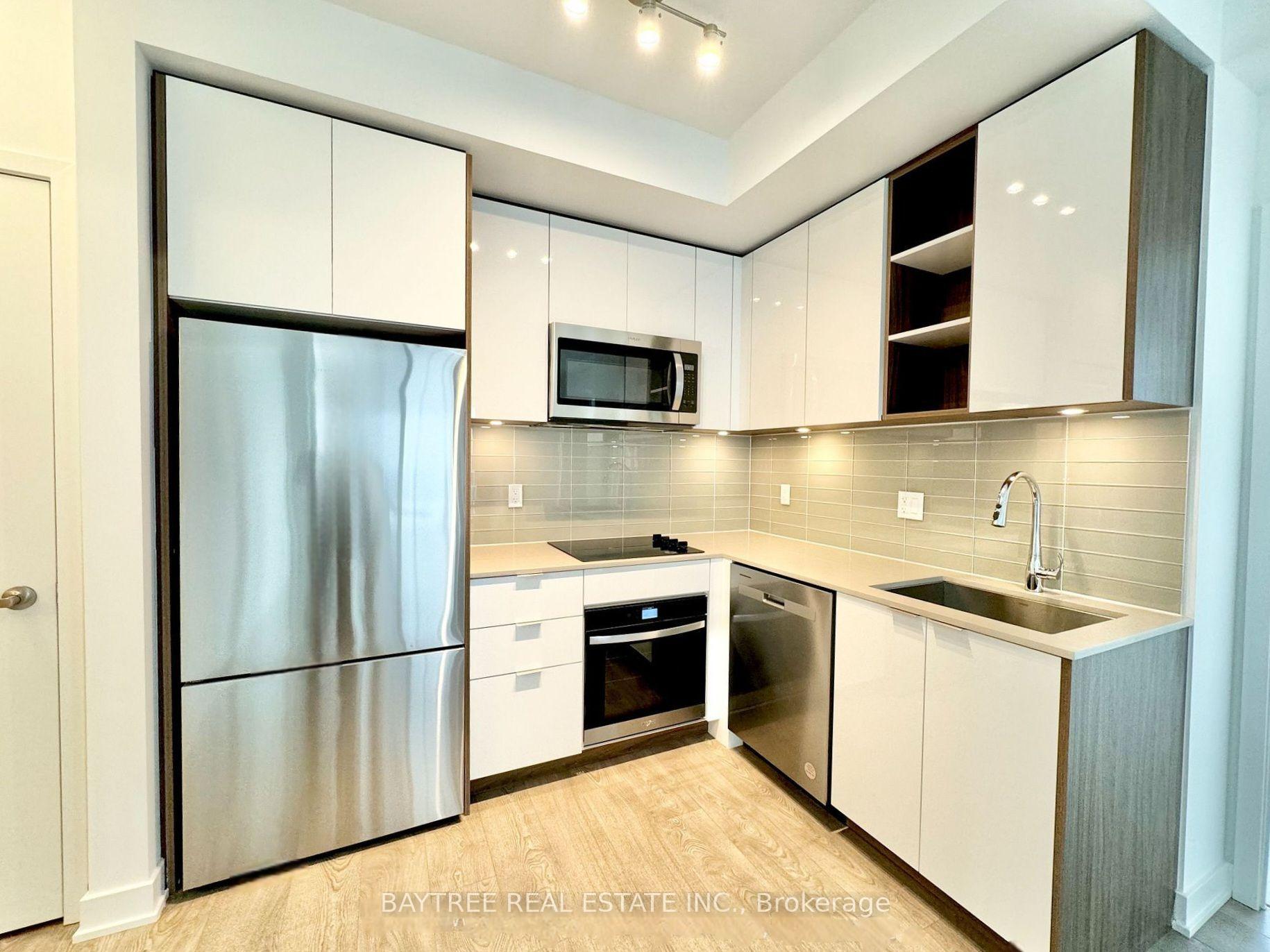 Front of Unit 1223, 543 Richmond Street W