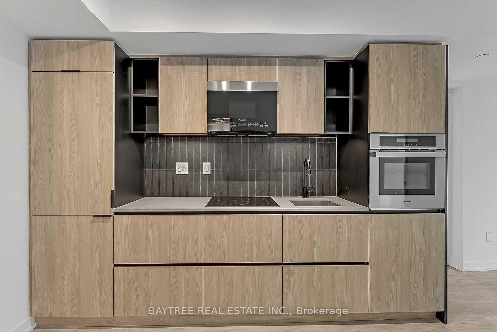 Photo 3 of Unit 303, 2 Augusta Avenue, Toronto, Waterfront Communities — HOMEH