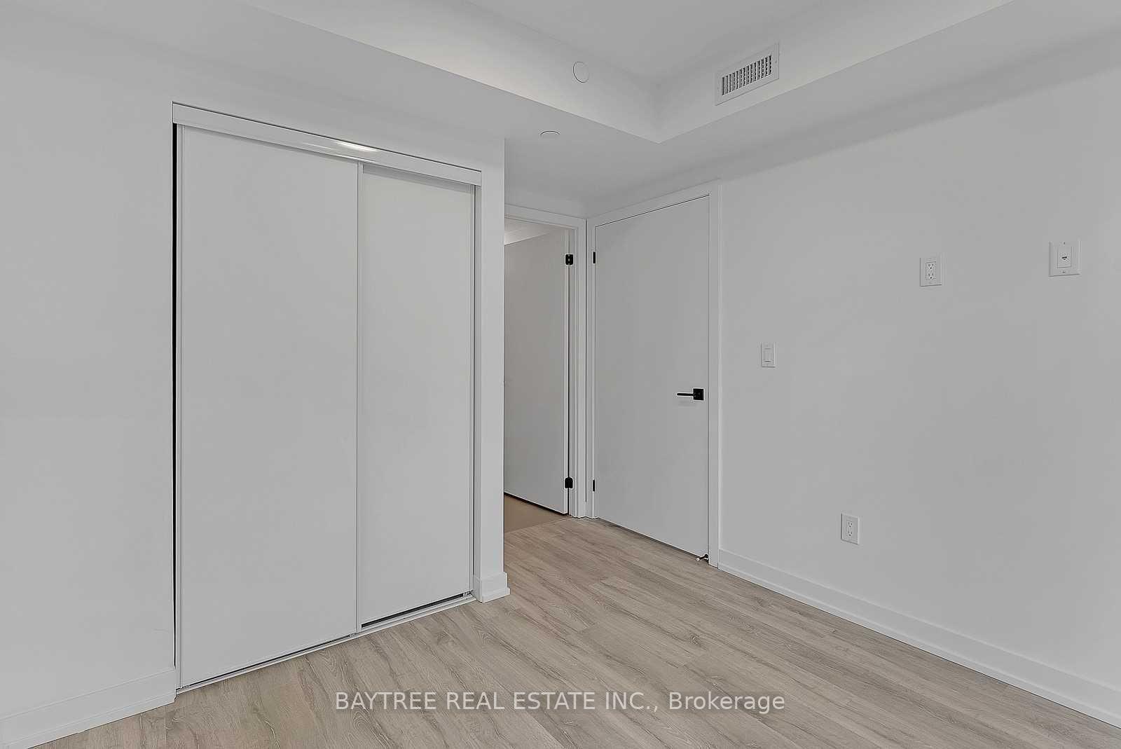 Photo 14 of Unit 303, 2 Augusta Avenue, Toronto, Waterfront Communities — HOMEH