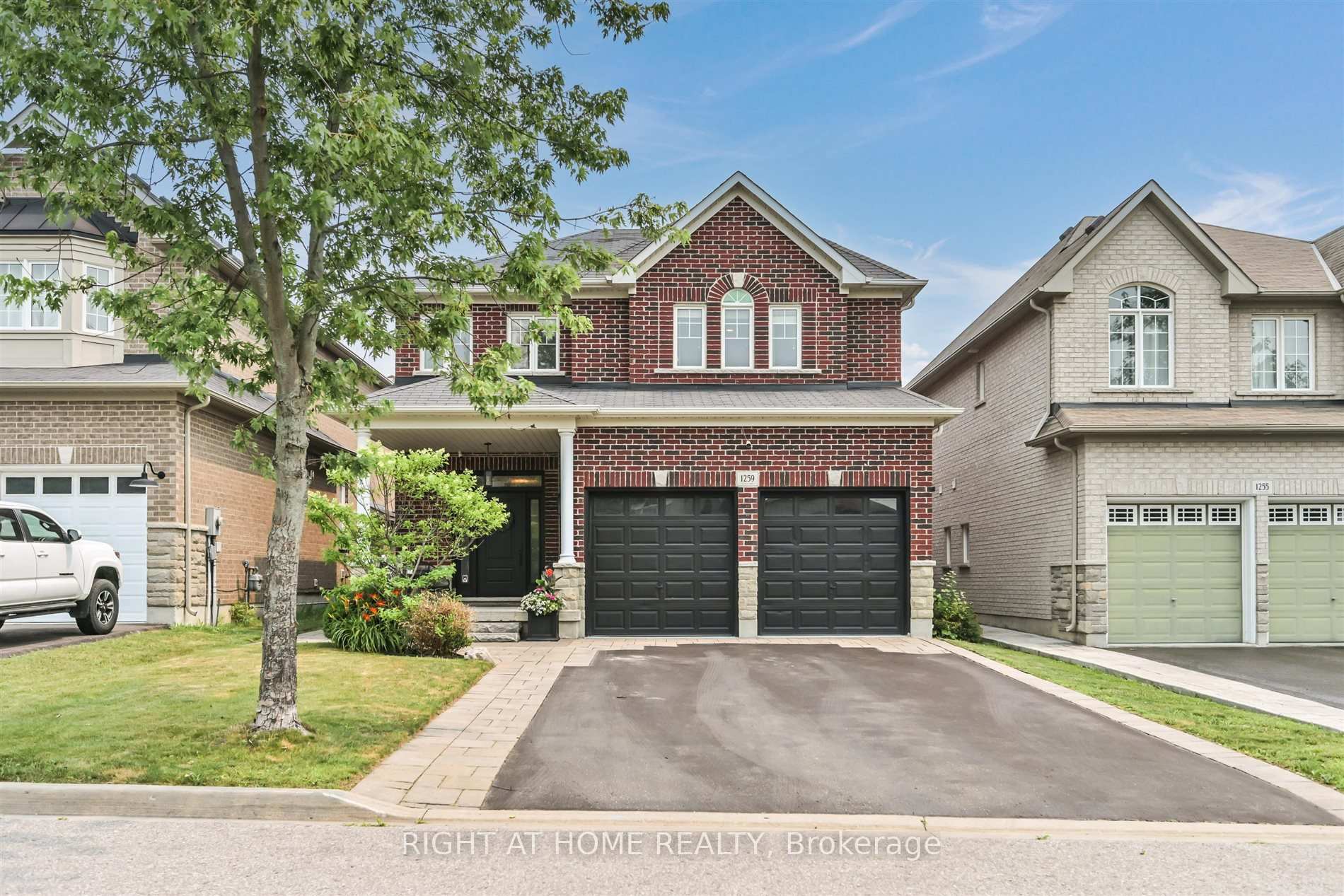 Photo 1 of 1259 Aldsworth Crescent, Oshawa, Eastdale — HOMEH