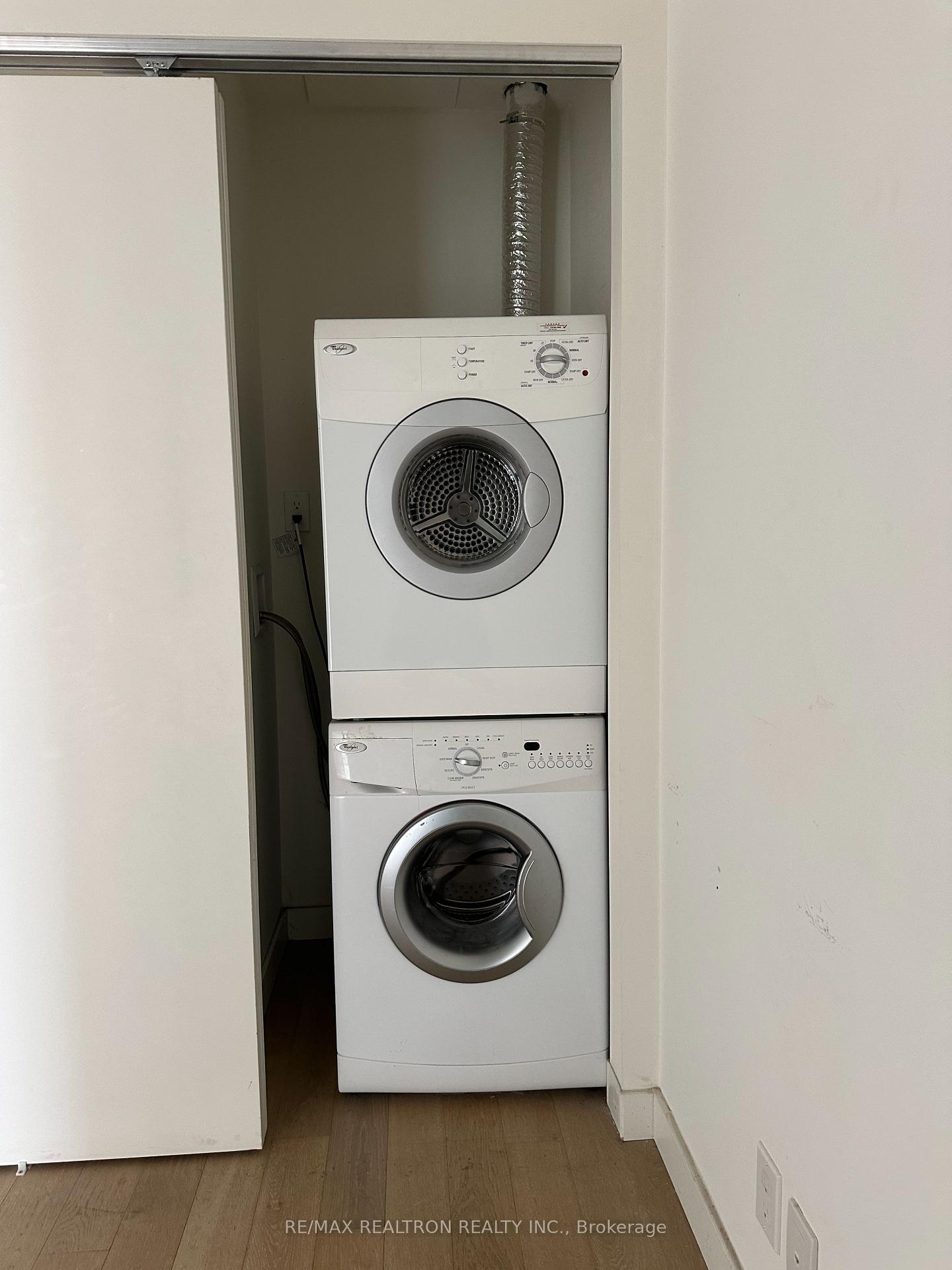 Photo 10 of Unit 410, 111 Bathurst Street, Toronto, Waterfront Communities — HOMEH