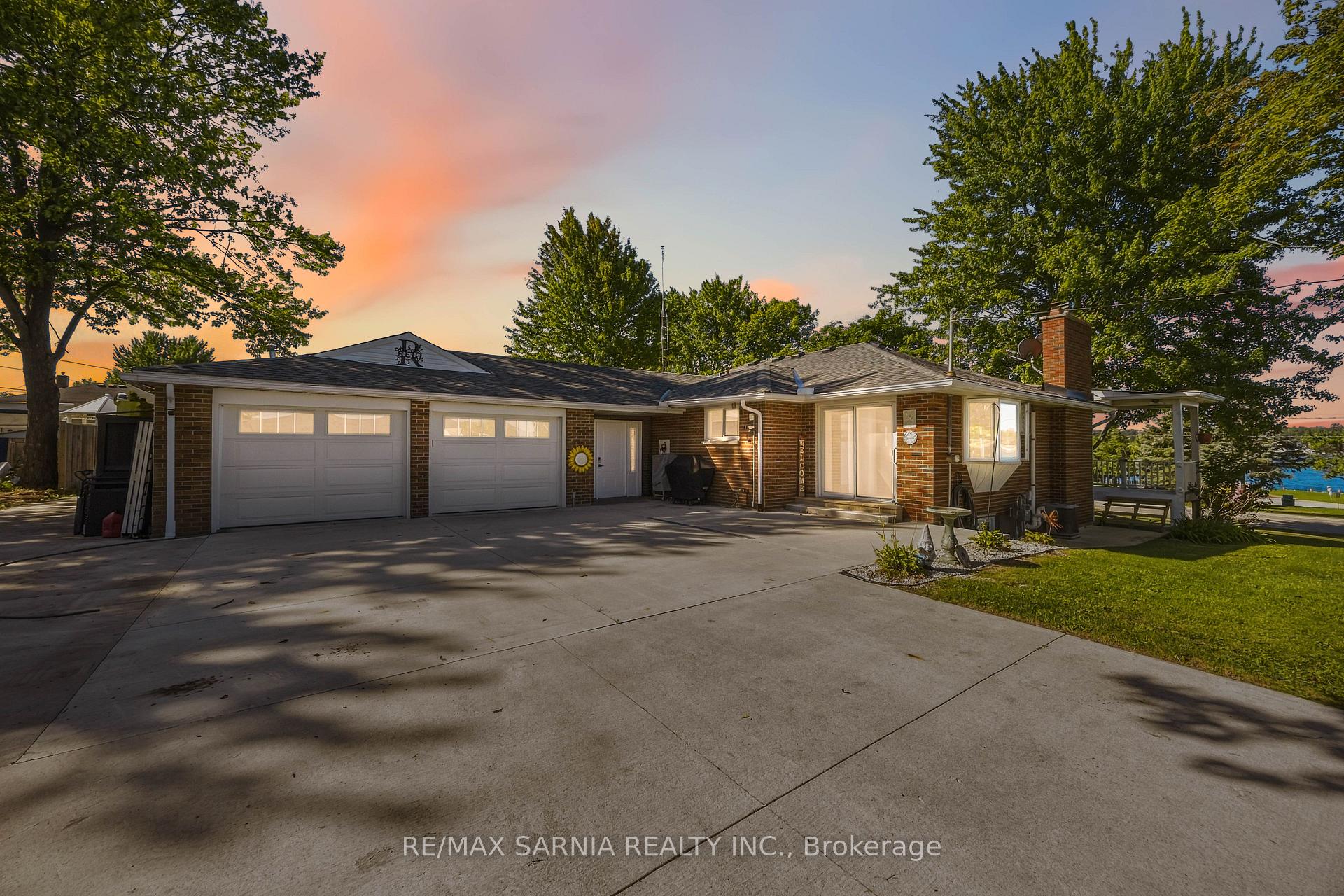 Photo 4 of 1186 St. Clair Parkway, St. Clair — HOMEH