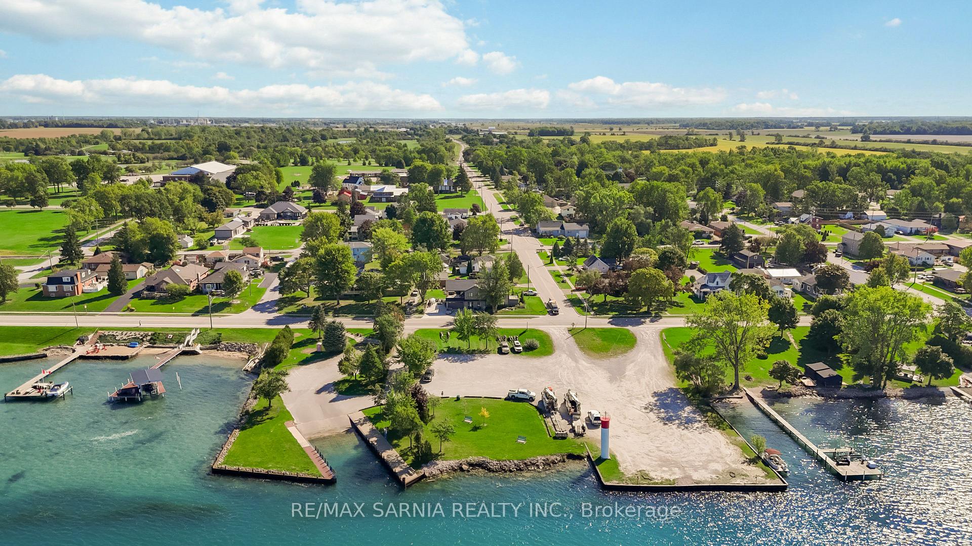 Photo 5 of 1186 St. Clair Parkway, St. Clair — HOMEH