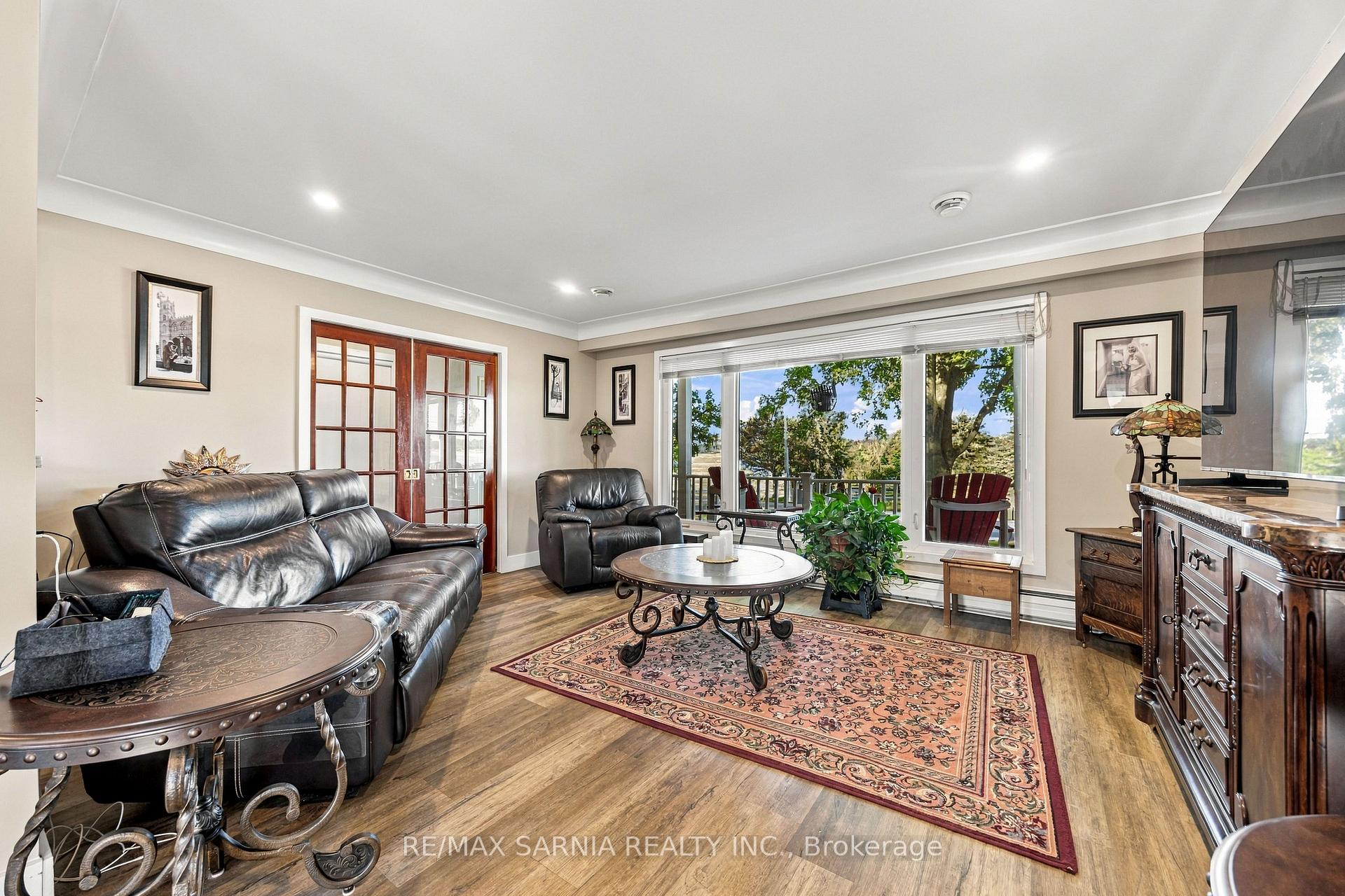 Photo 9 of 1186 St. Clair Parkway, St. Clair — HOMEH