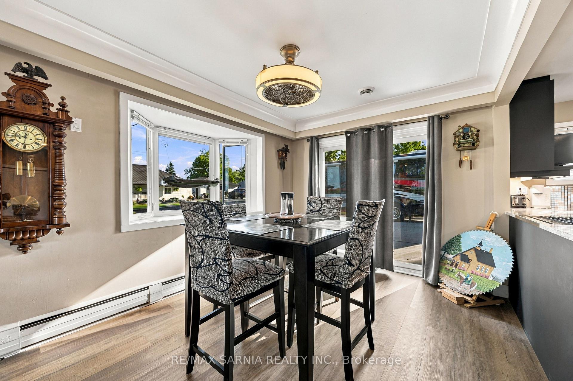 Photo 13 of 1186 St. Clair Parkway, St. Clair — HOMEH