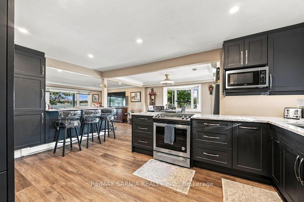 Photo 14 of 1186 St. Clair Parkway, St. Clair — HOMEH