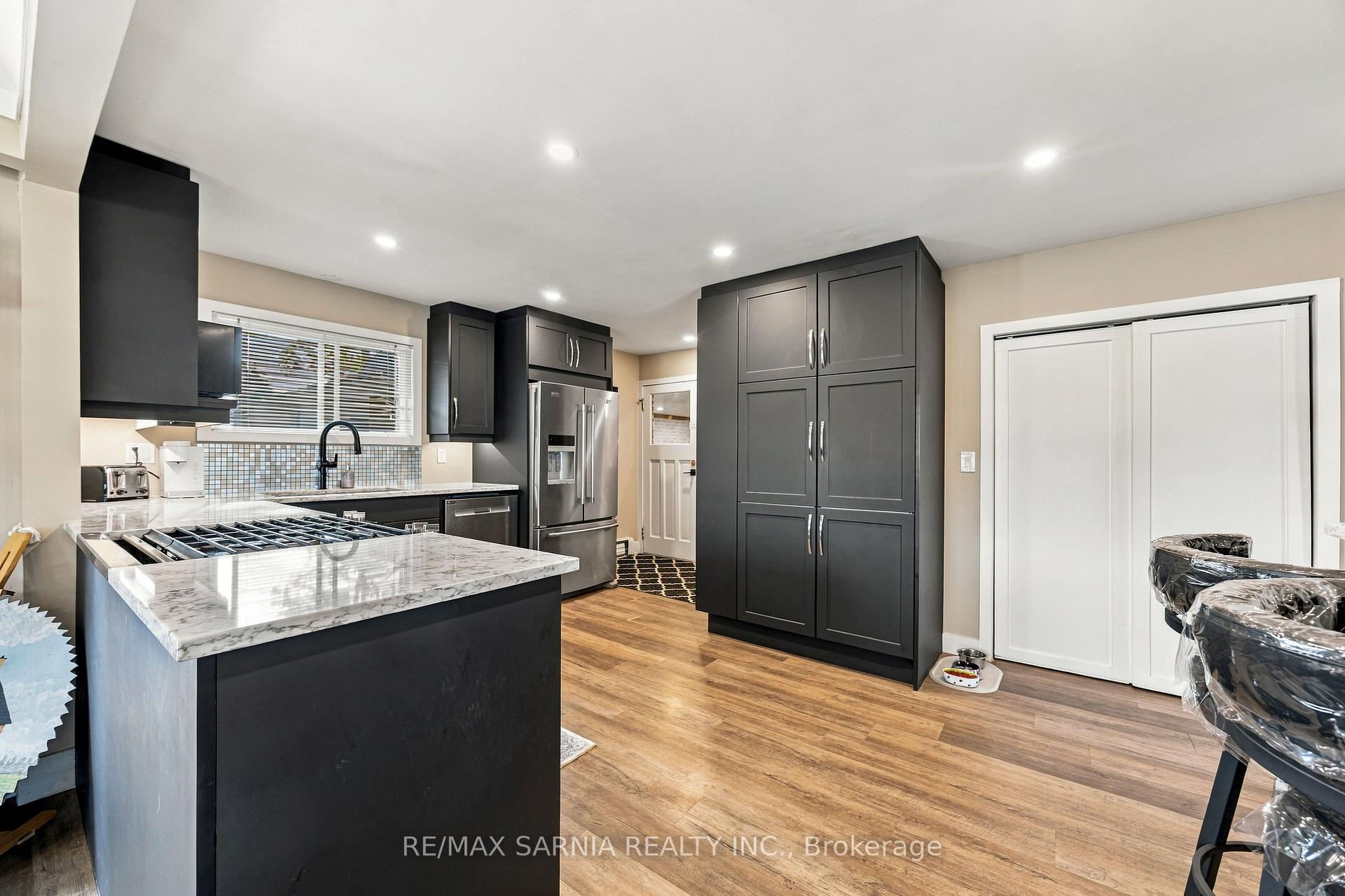 Photo 16 of 1186 St. Clair Parkway, St. Clair — HOMEH