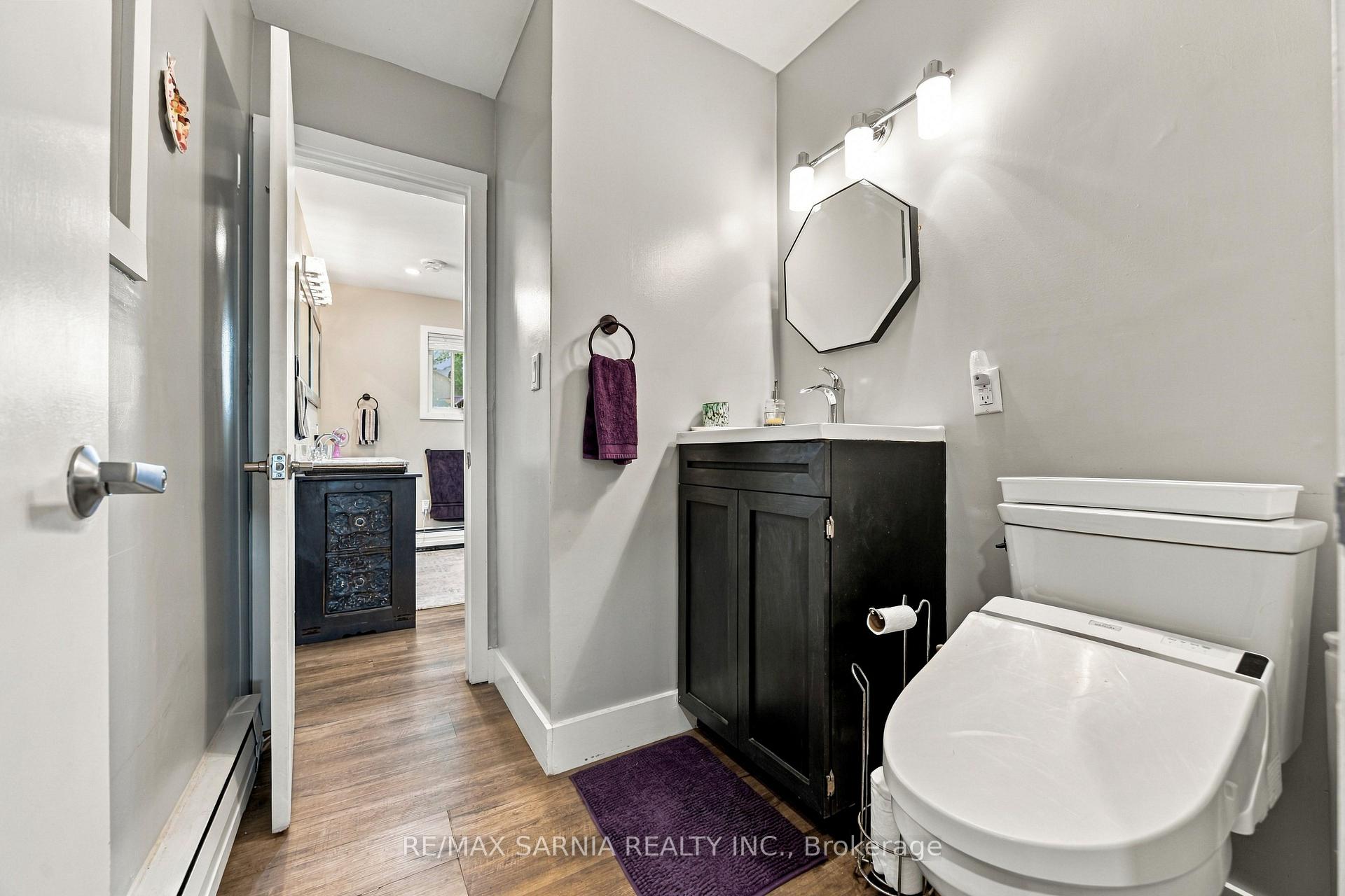 Photo 21 of 1186 St. Clair Parkway, St. Clair — HOMEH