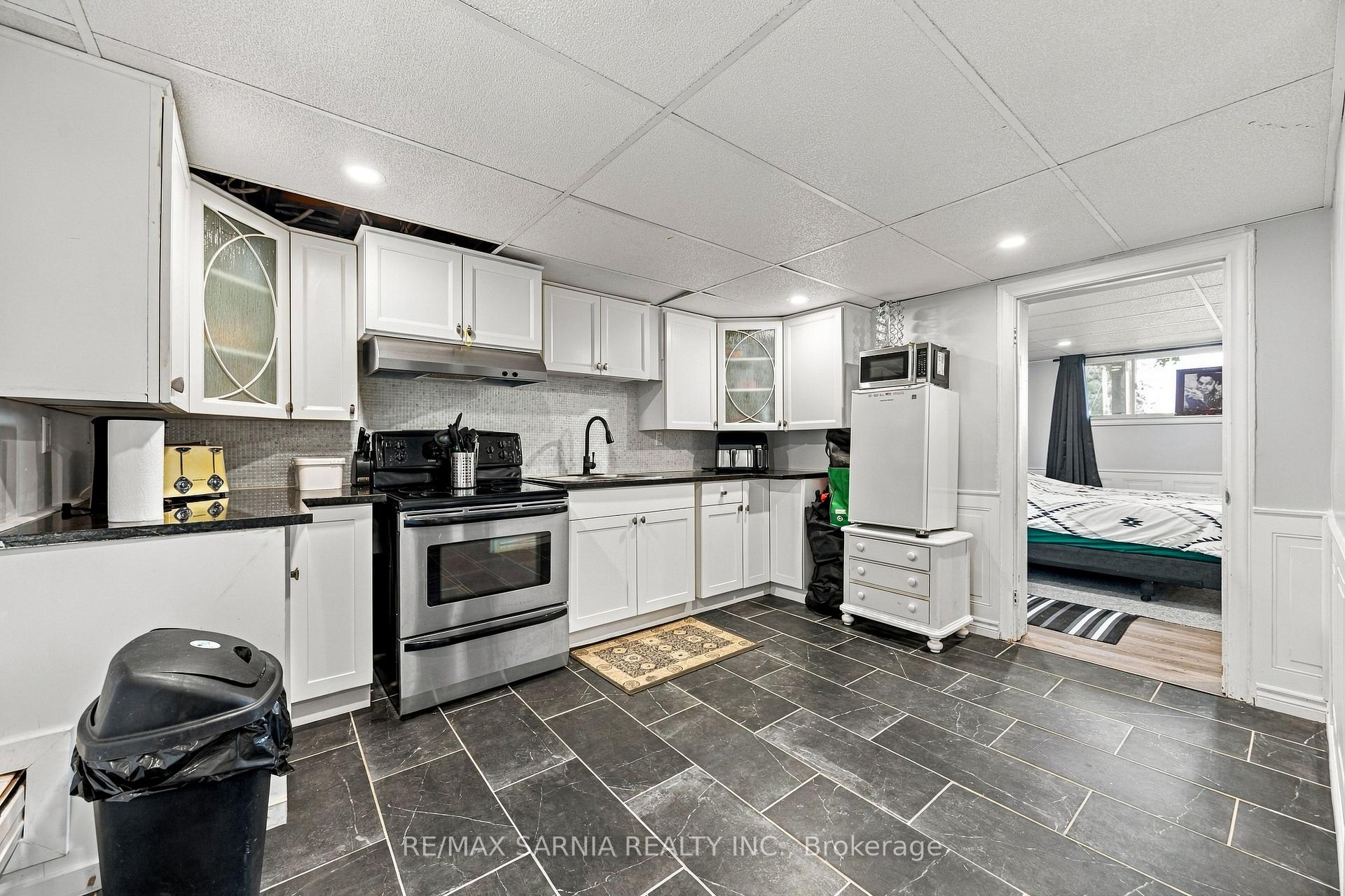 Photo 28 of 1186 St. Clair Parkway, St. Clair — HOMEH