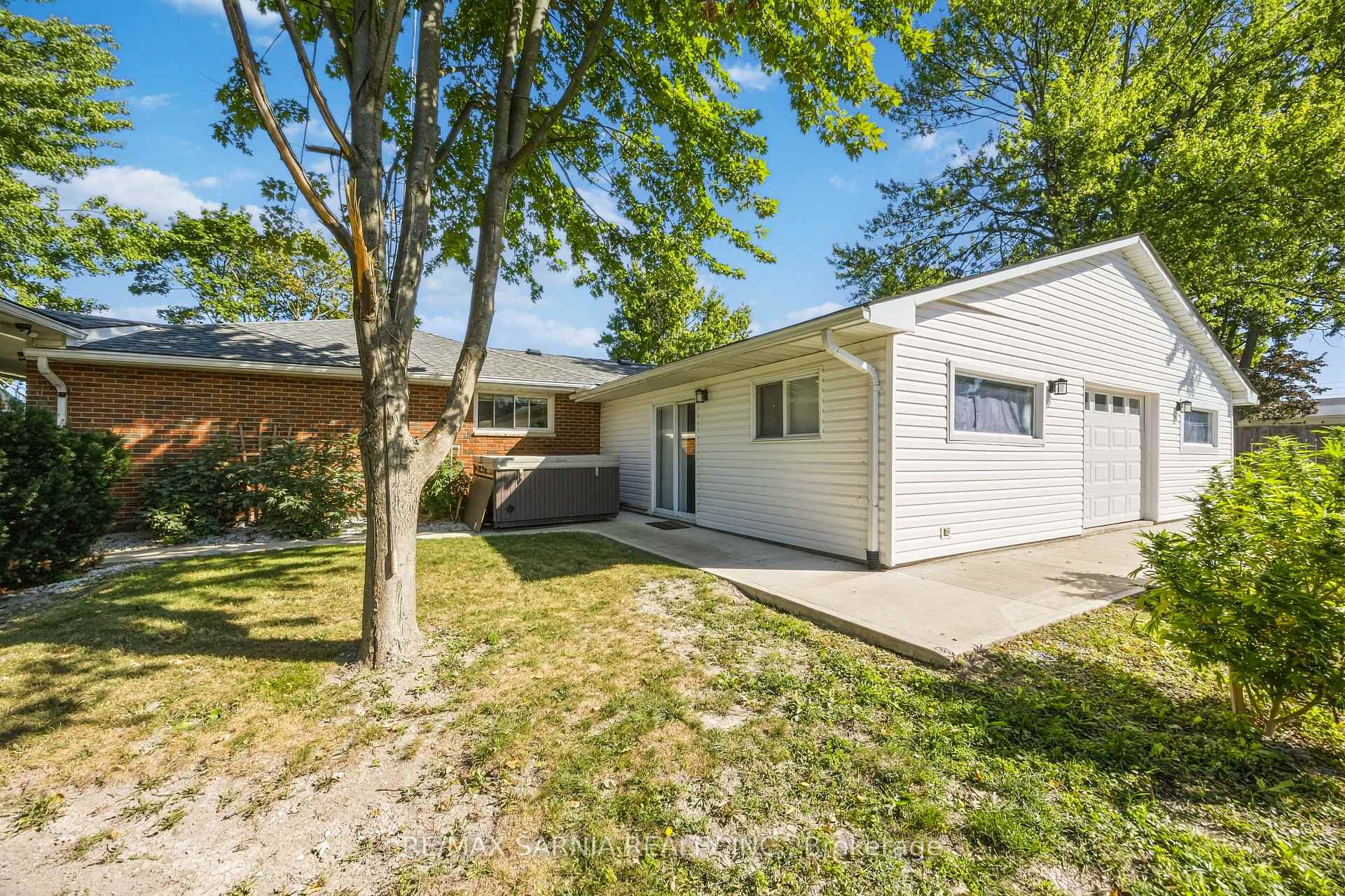 Photo 42 of 1186 St. Clair Parkway, St. Clair — HOMEH
