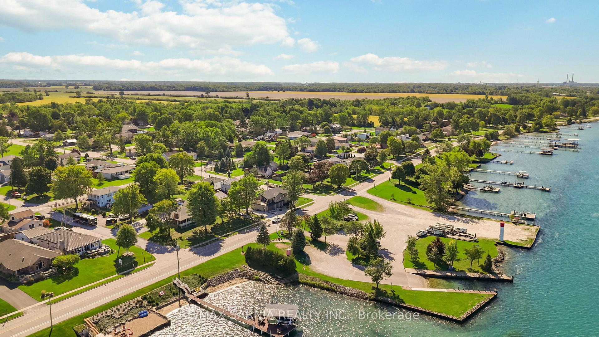 Photo 45 of 1186 St. Clair Parkway, St. Clair — HOMEH