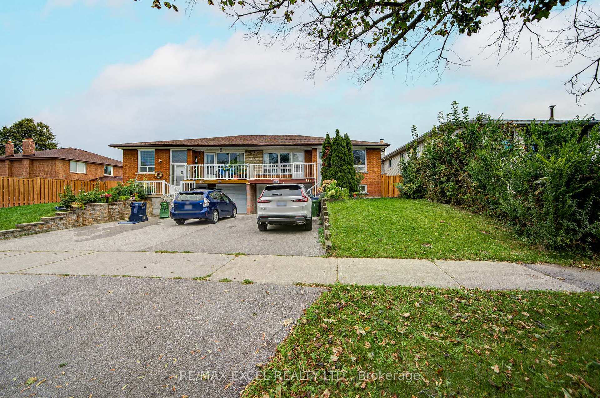 Photo 2 of 155 Edmonton Drive, North York, Pleasant View — HOMEH