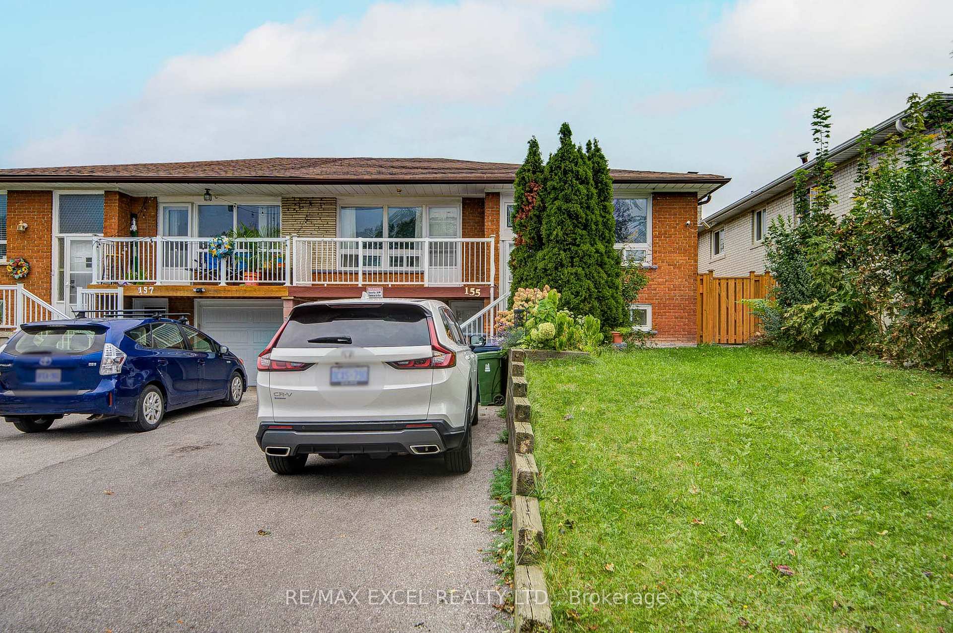 Photo 5 of 155 Edmonton Drive, North York, Pleasant View — HOMEH