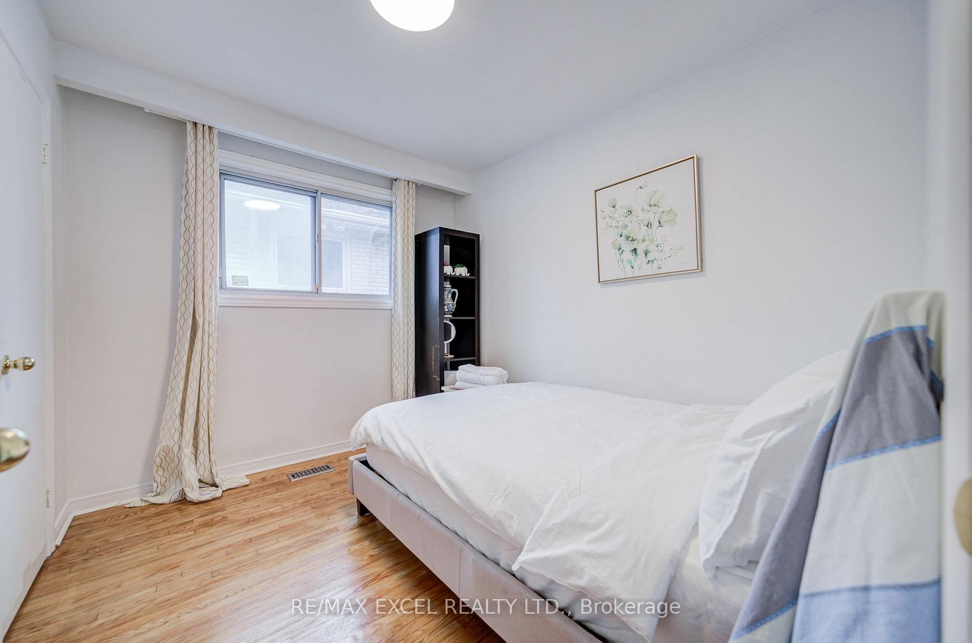 Photo 51 of 155 Edmonton Drive, North York, Pleasant View — HOMEH