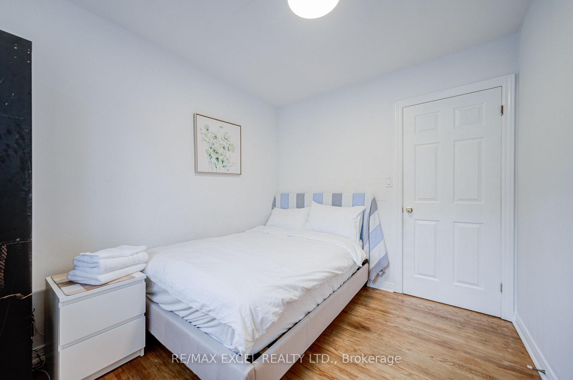 Photo 54 of 155 Edmonton Drive, North York, Pleasant View — HOMEH