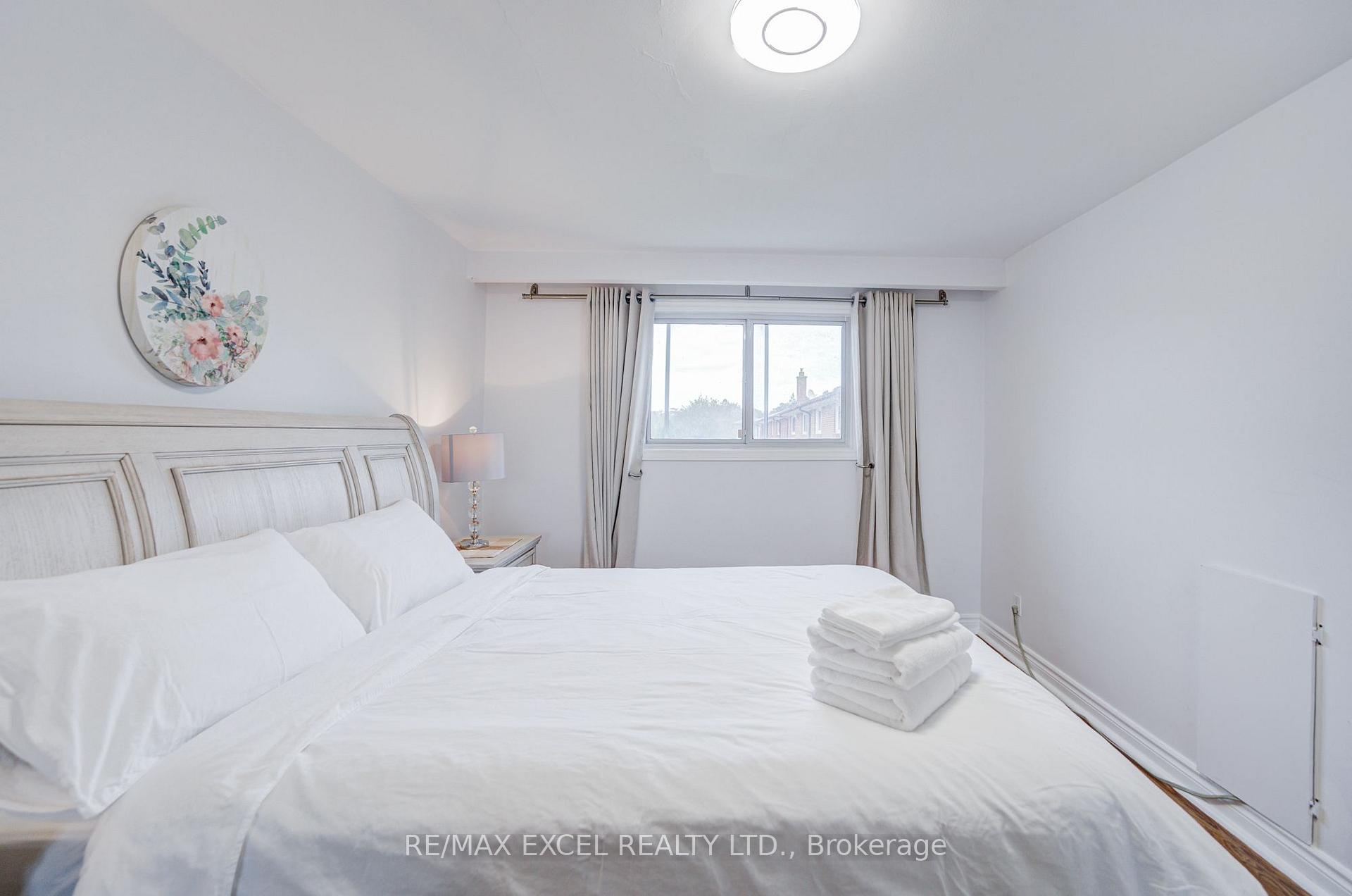 Photo 66 of 155 Edmonton Drive, North York, Pleasant View — HOMEH