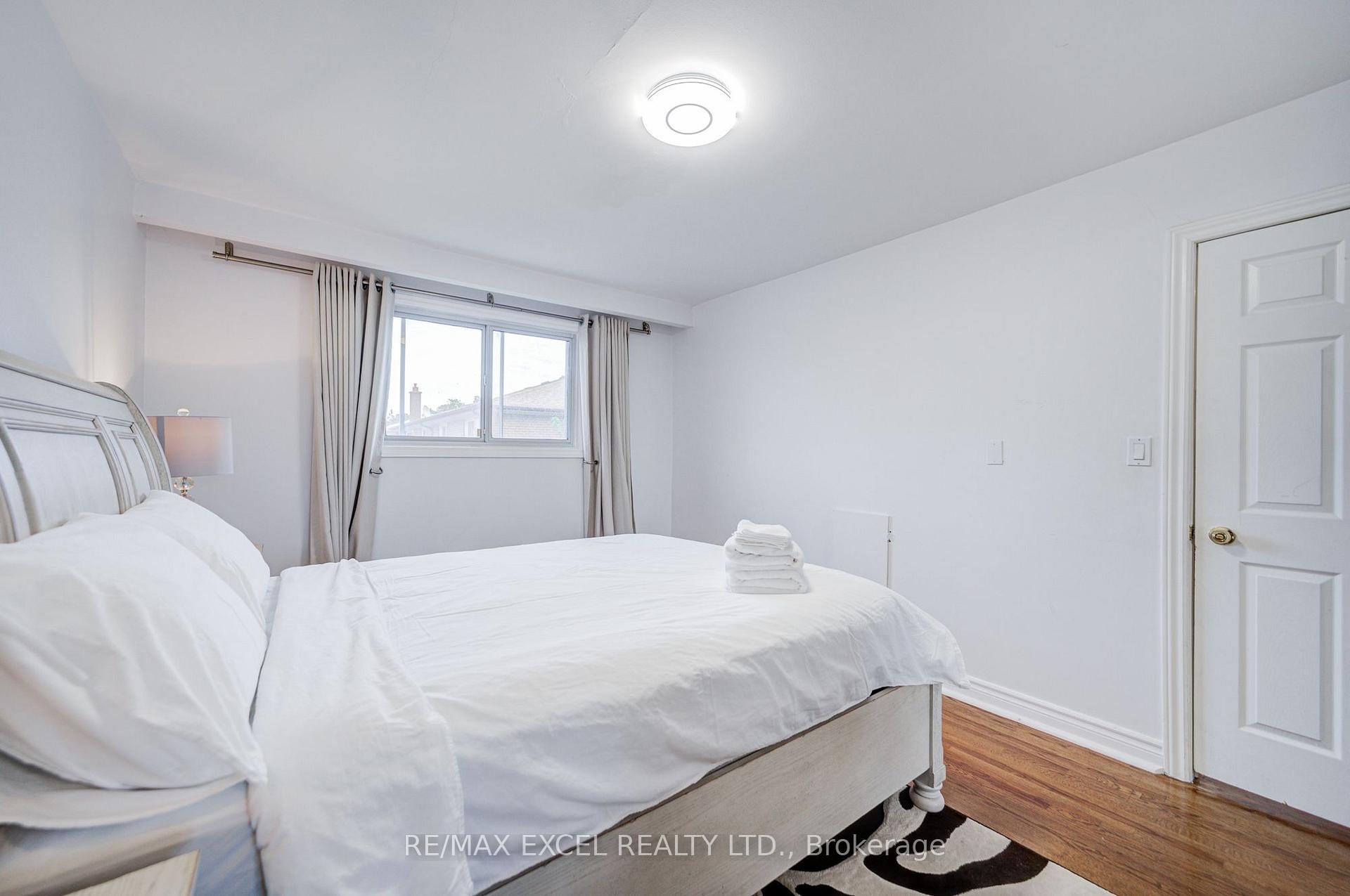 Photo 69 of 155 Edmonton Drive, North York, Pleasant View — HOMEH