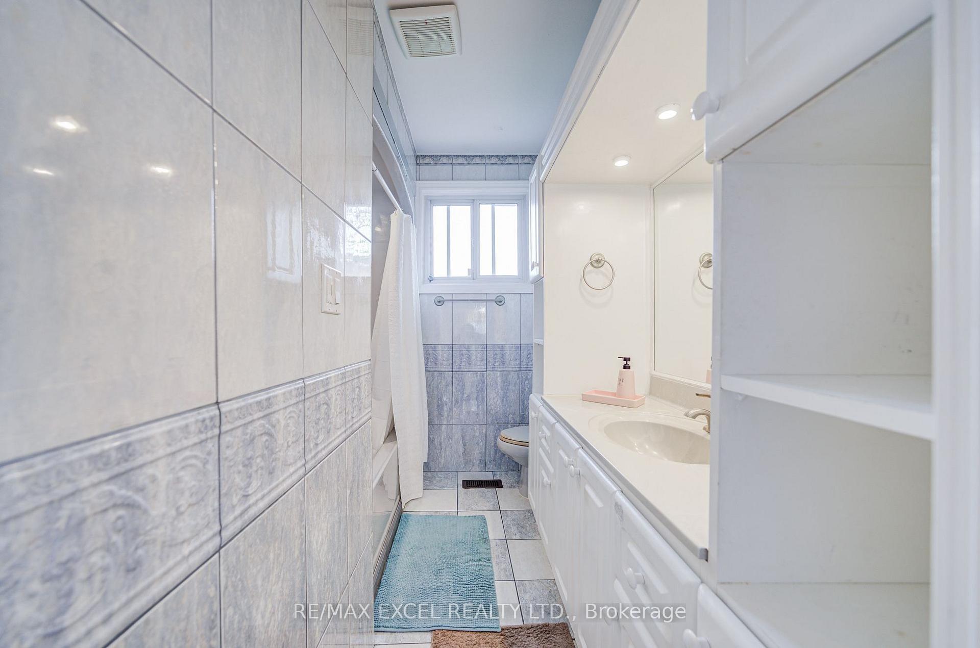 Photo 72 of 155 Edmonton Drive, North York, Pleasant View — HOMEH