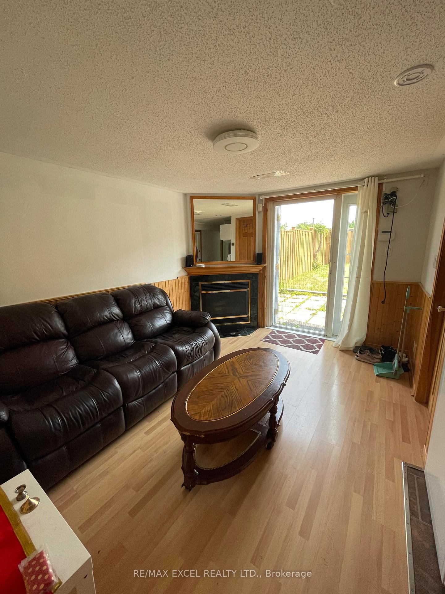 Photo 82 of 155 Edmonton Drive, North York, Pleasant View — HOMEH