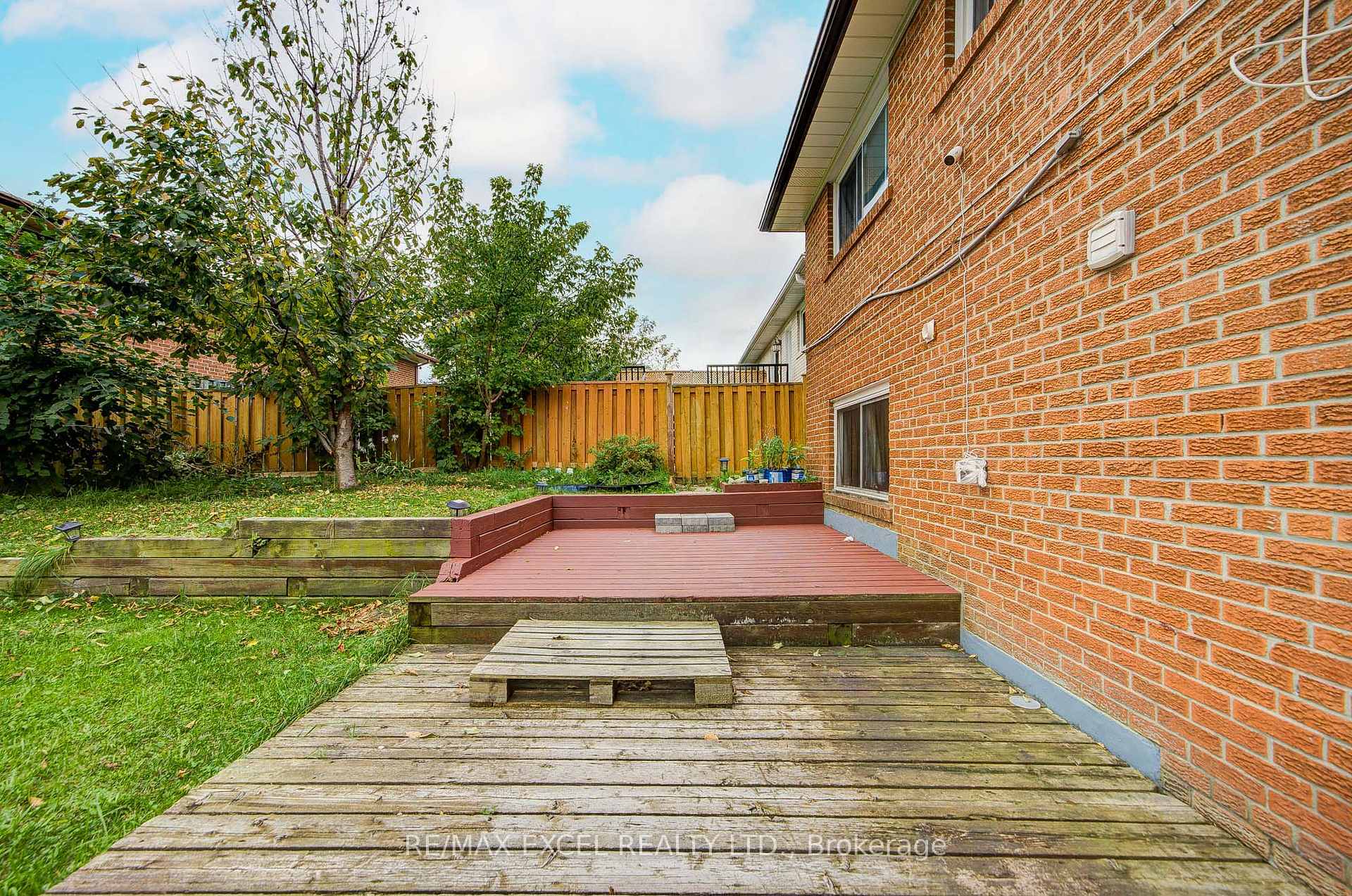 Photo 87 of 155 Edmonton Drive, North York, Pleasant View — HOMEH