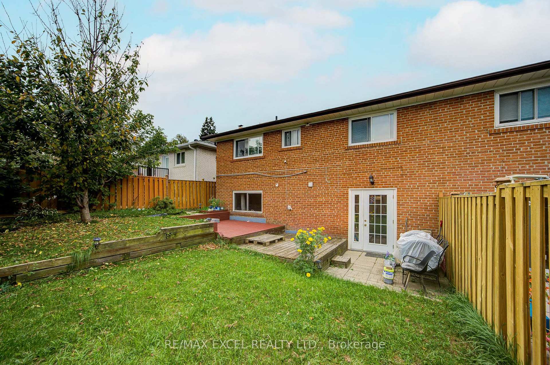Photo 88 of 155 Edmonton Drive, North York, Pleasant View — HOMEH