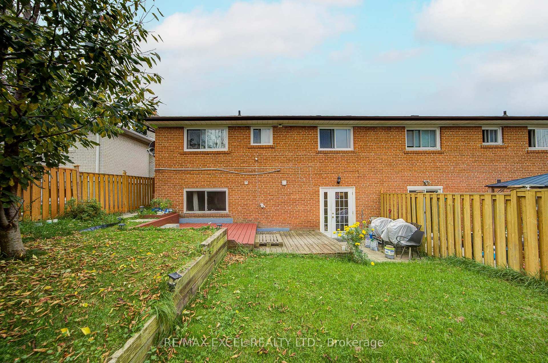 Photo 89 of 155 Edmonton Drive, North York, Pleasant View — HOMEH
