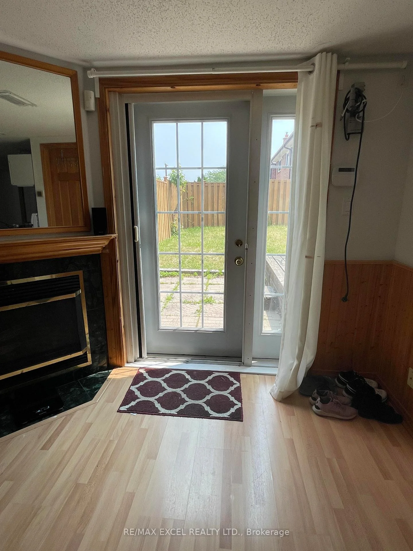 Photo 9 of 155 Edmonton Drive, North York, Pleasant View — HOMEH