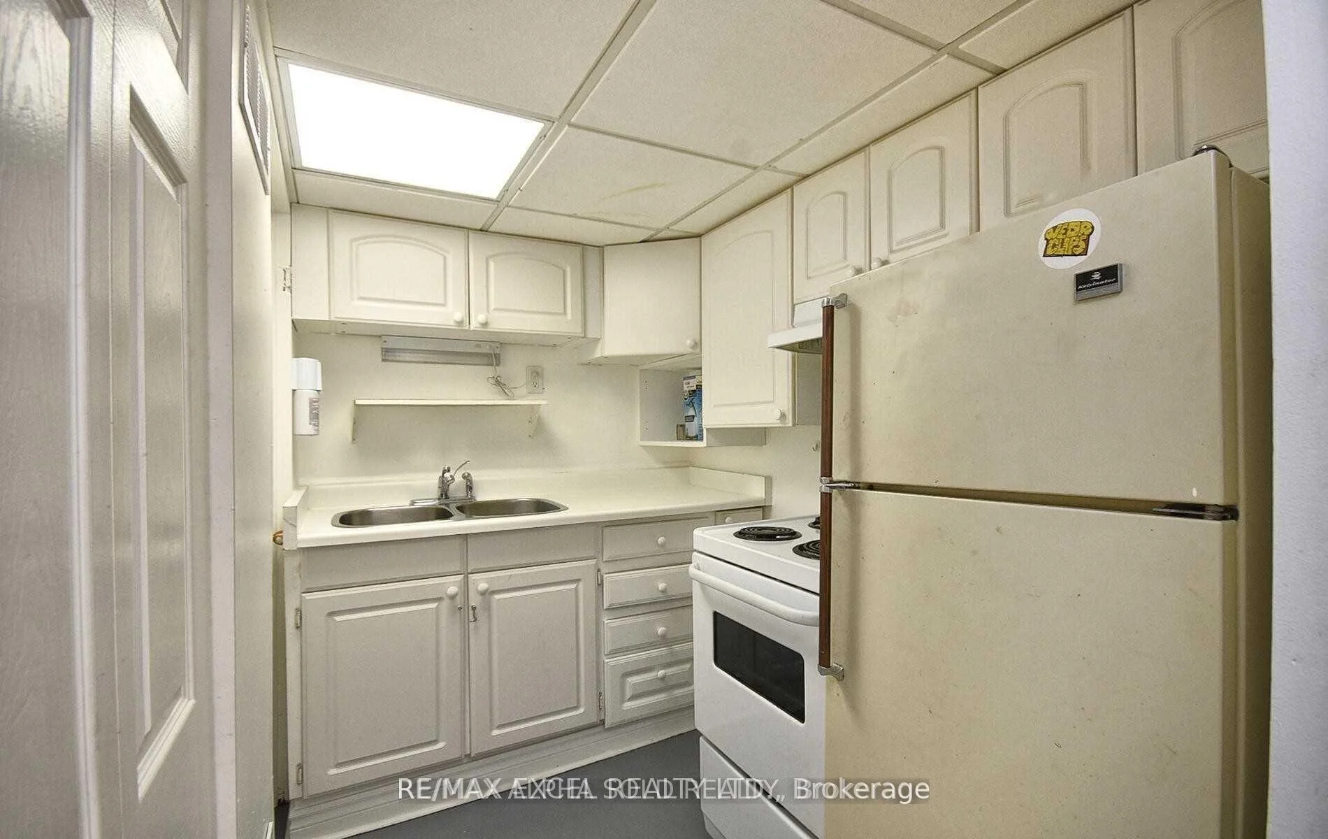 Photo 32 of 155 Edmonton Drive, North York, Pleasant View — HOMEH
