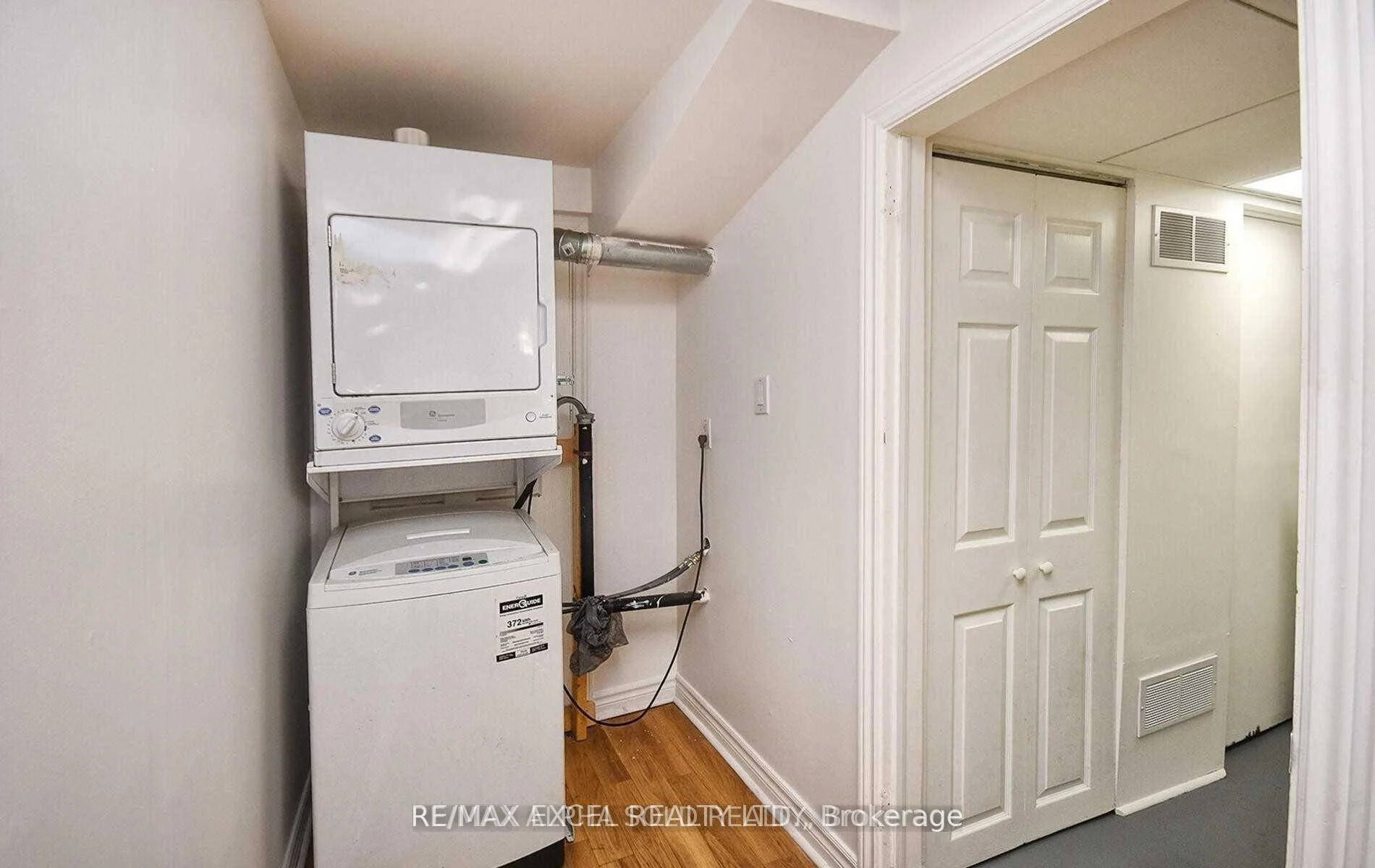 Photo 36 of 155 Edmonton Drive, North York, Pleasant View — HOMEH